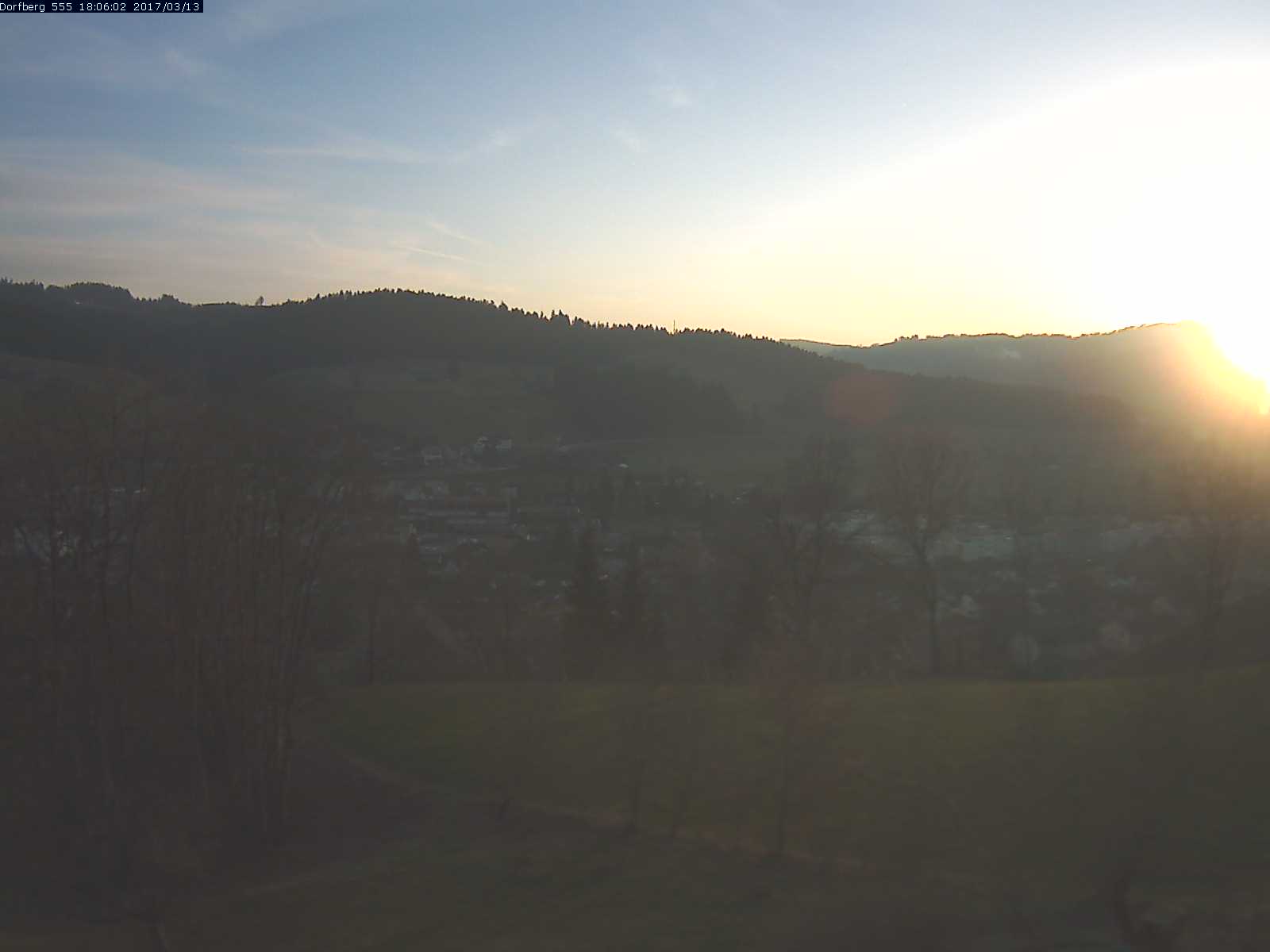 Webcam-Bild: Aussicht vom Dorfberg in Langnau 20170313-180601
