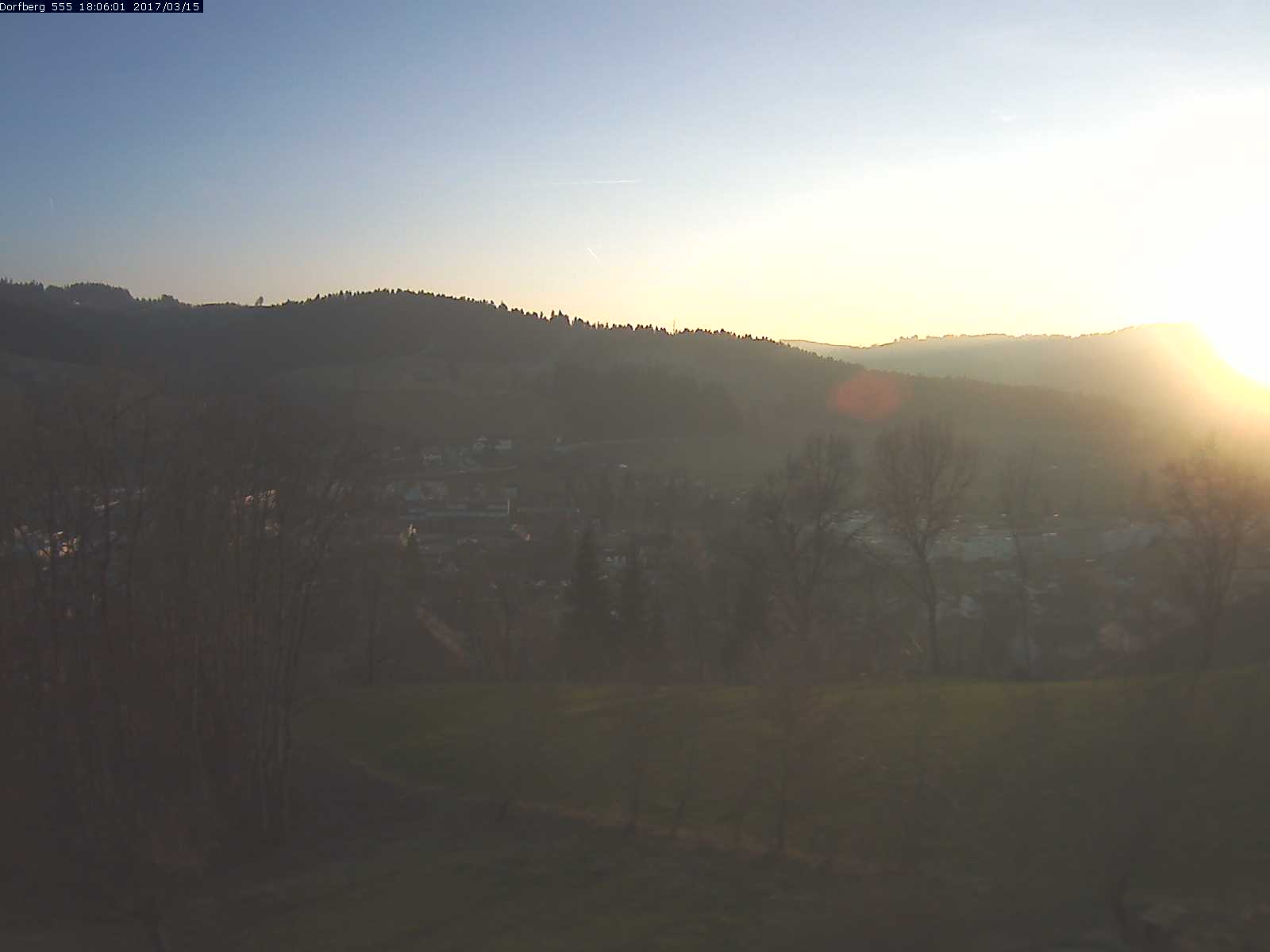 Webcam-Bild: Aussicht vom Dorfberg in Langnau 20170315-180601