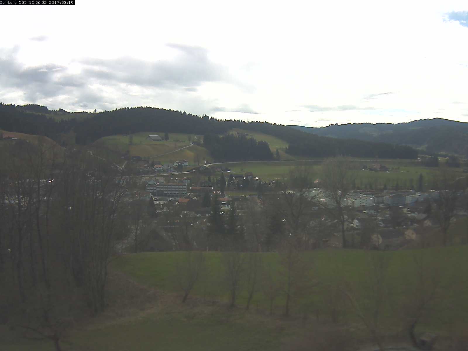 Webcam-Bild: Aussicht vom Dorfberg in Langnau 20170319-150601