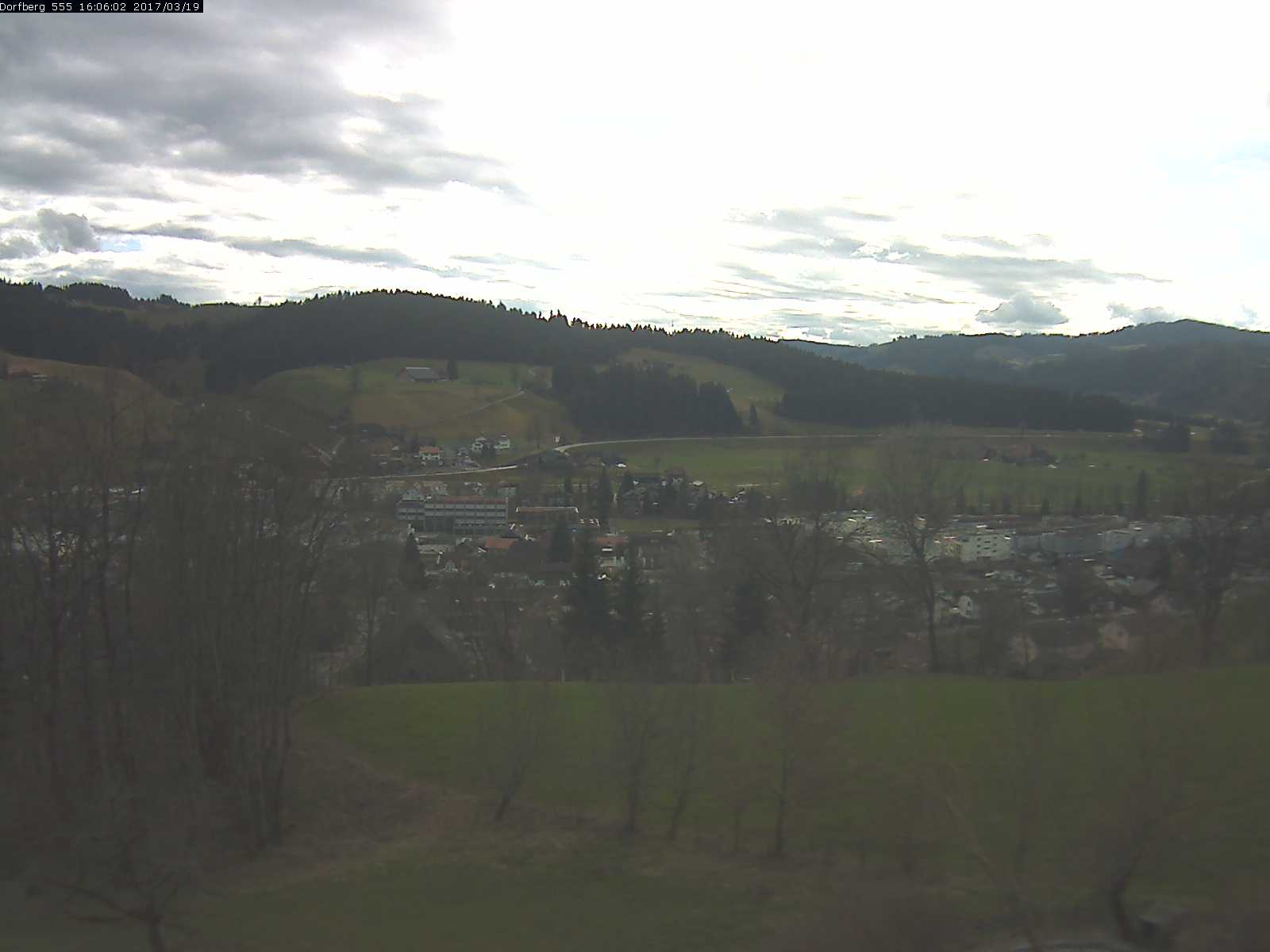 Webcam-Bild: Aussicht vom Dorfberg in Langnau 20170319-160601