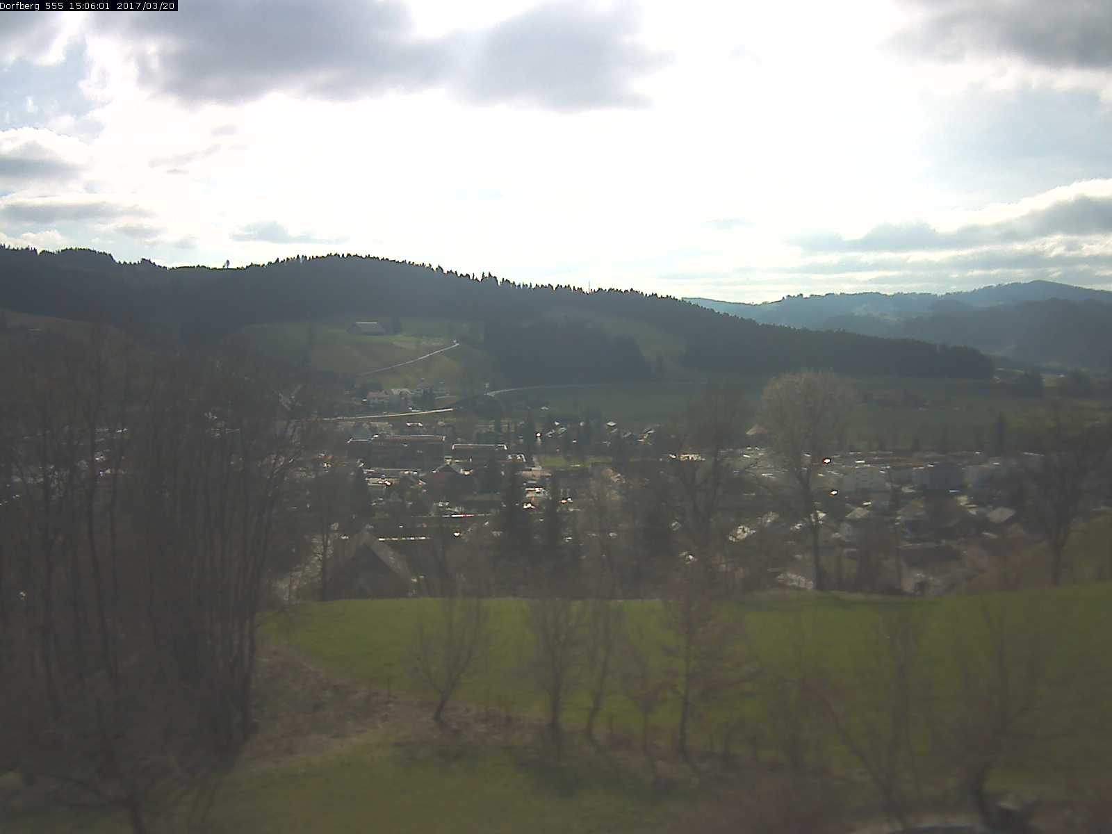 Webcam-Bild: Aussicht vom Dorfberg in Langnau 20170320-150601
