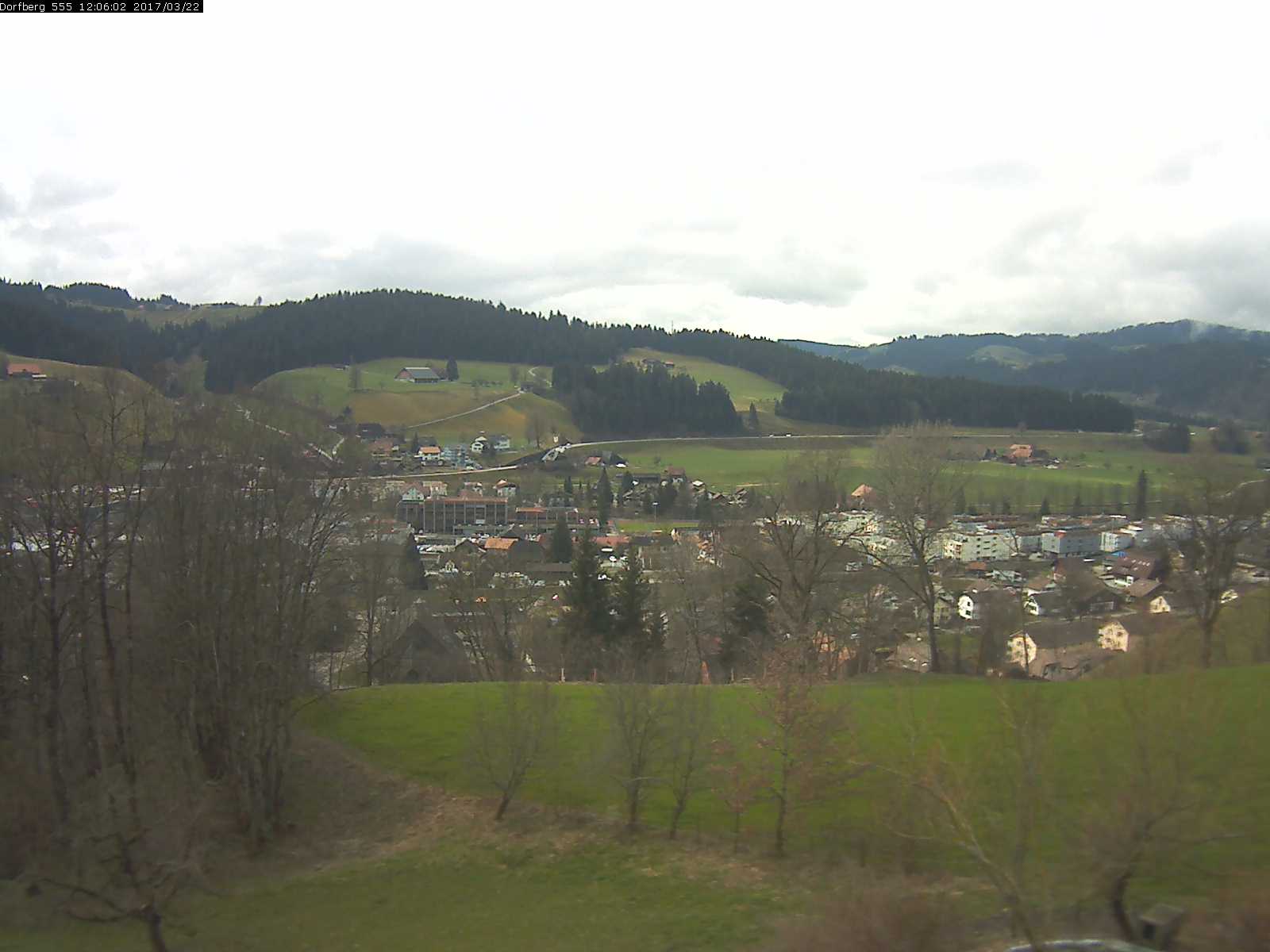 Webcam-Bild: Aussicht vom Dorfberg in Langnau 20170322-120601