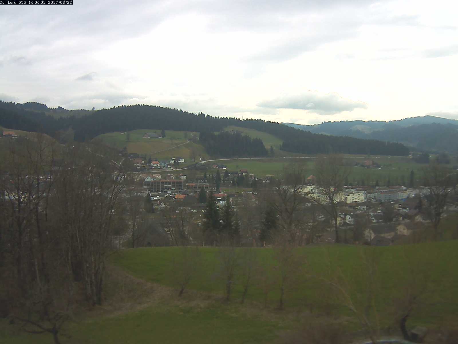 Webcam-Bild: Aussicht vom Dorfberg in Langnau 20170322-160601