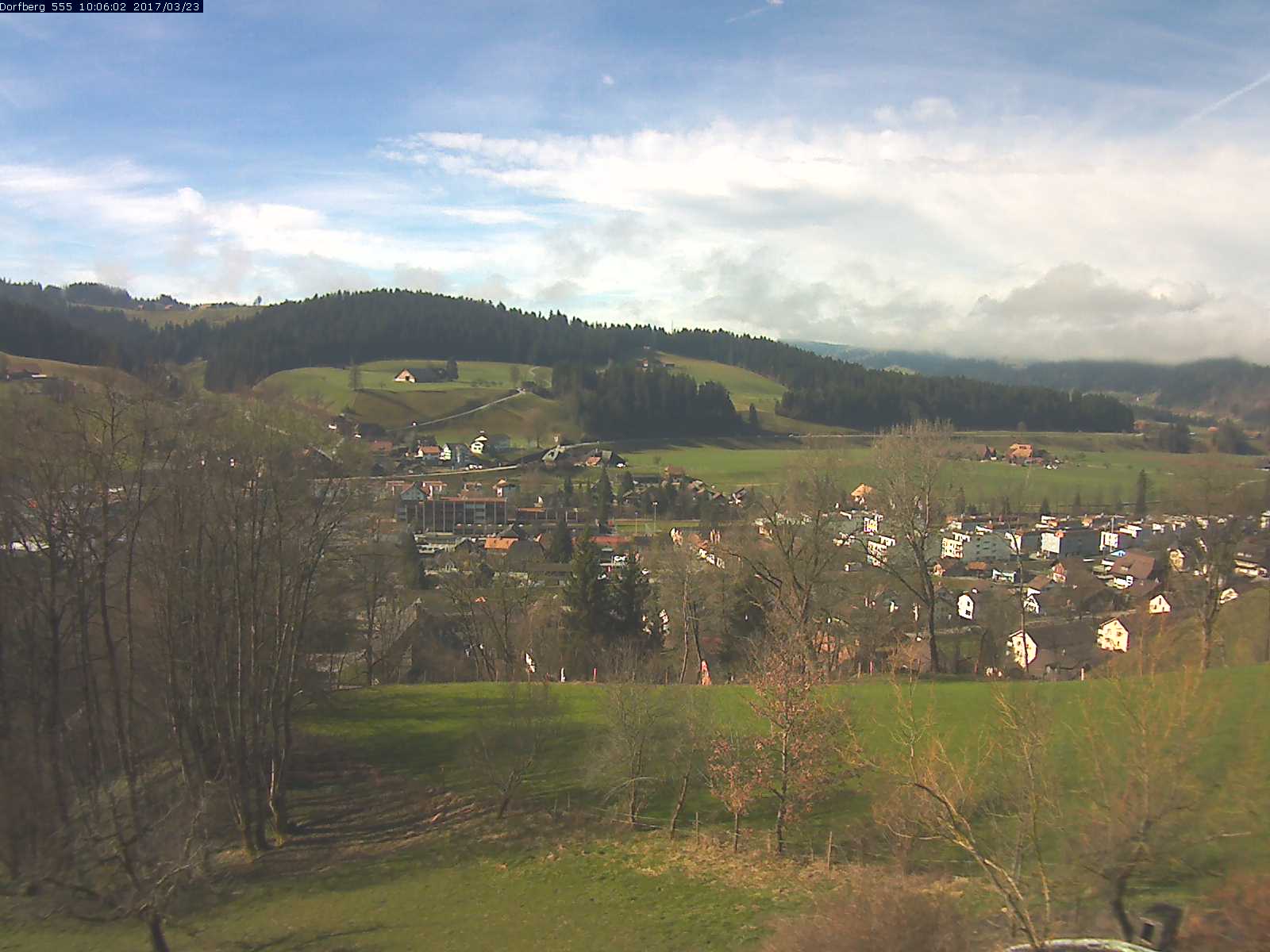 Webcam-Bild: Aussicht vom Dorfberg in Langnau 20170323-100601