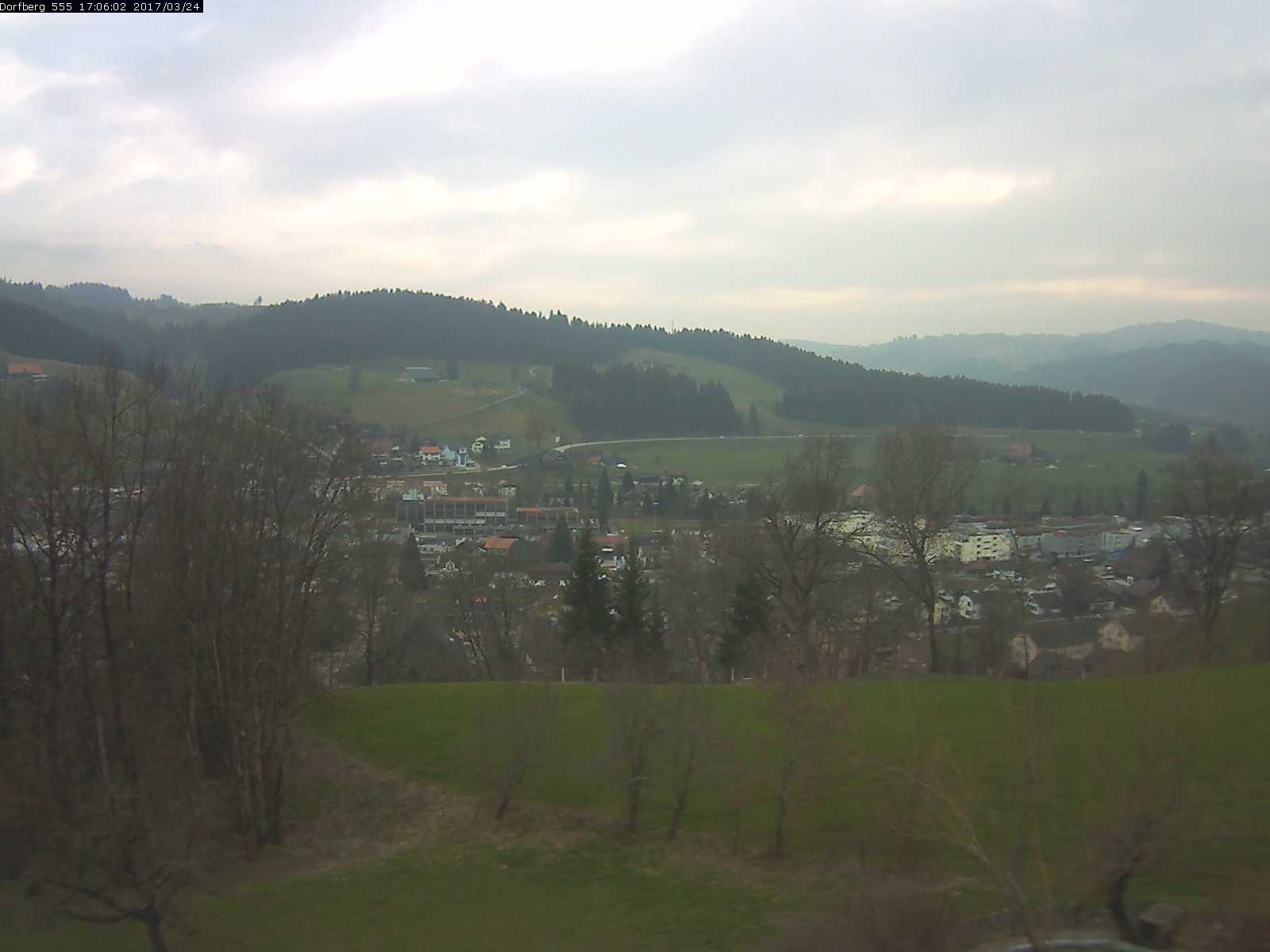 Webcam-Bild: Aussicht vom Dorfberg in Langnau 20170324-170601