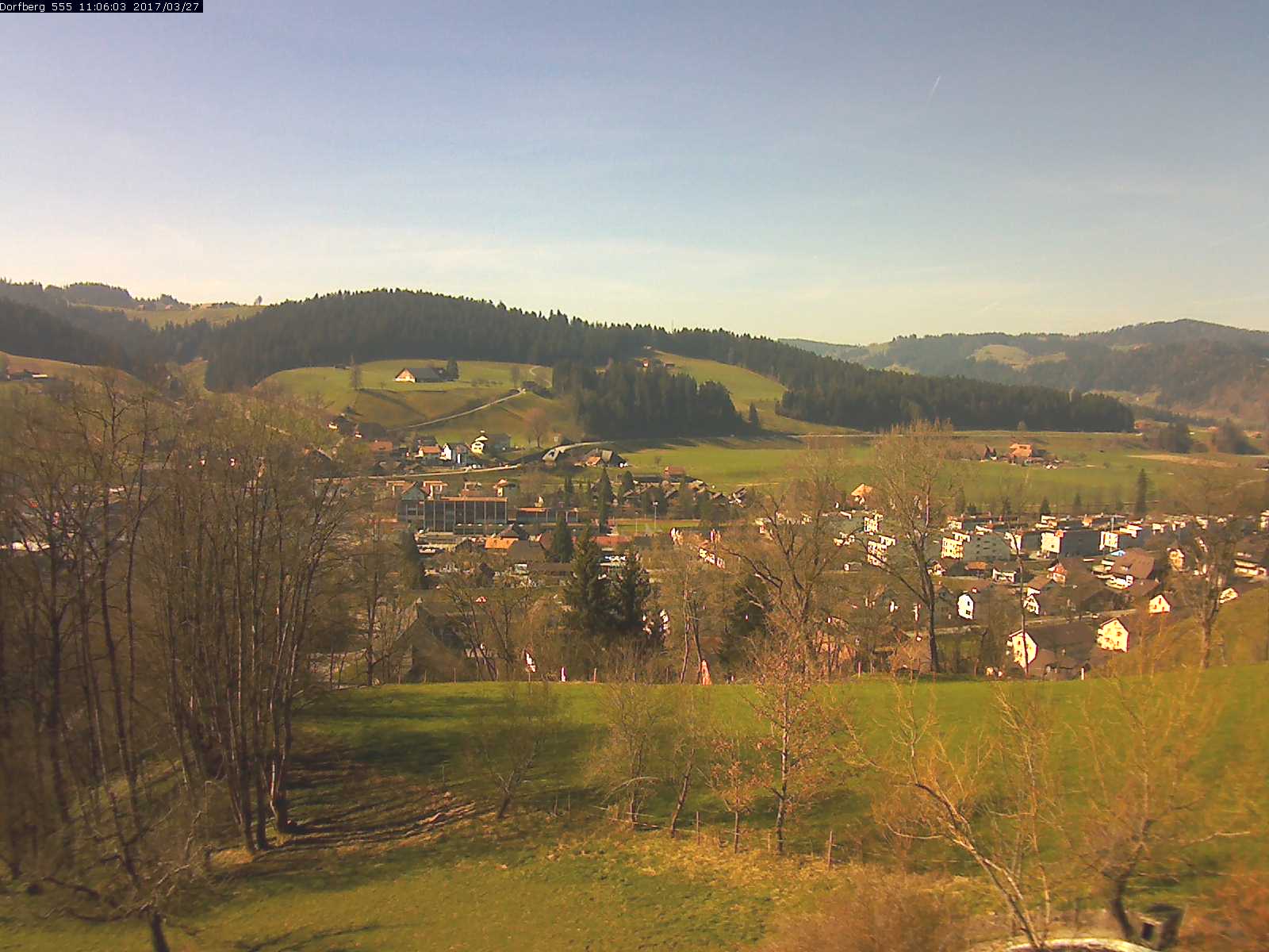 Webcam-Bild: Aussicht vom Dorfberg in Langnau 20170327-110601