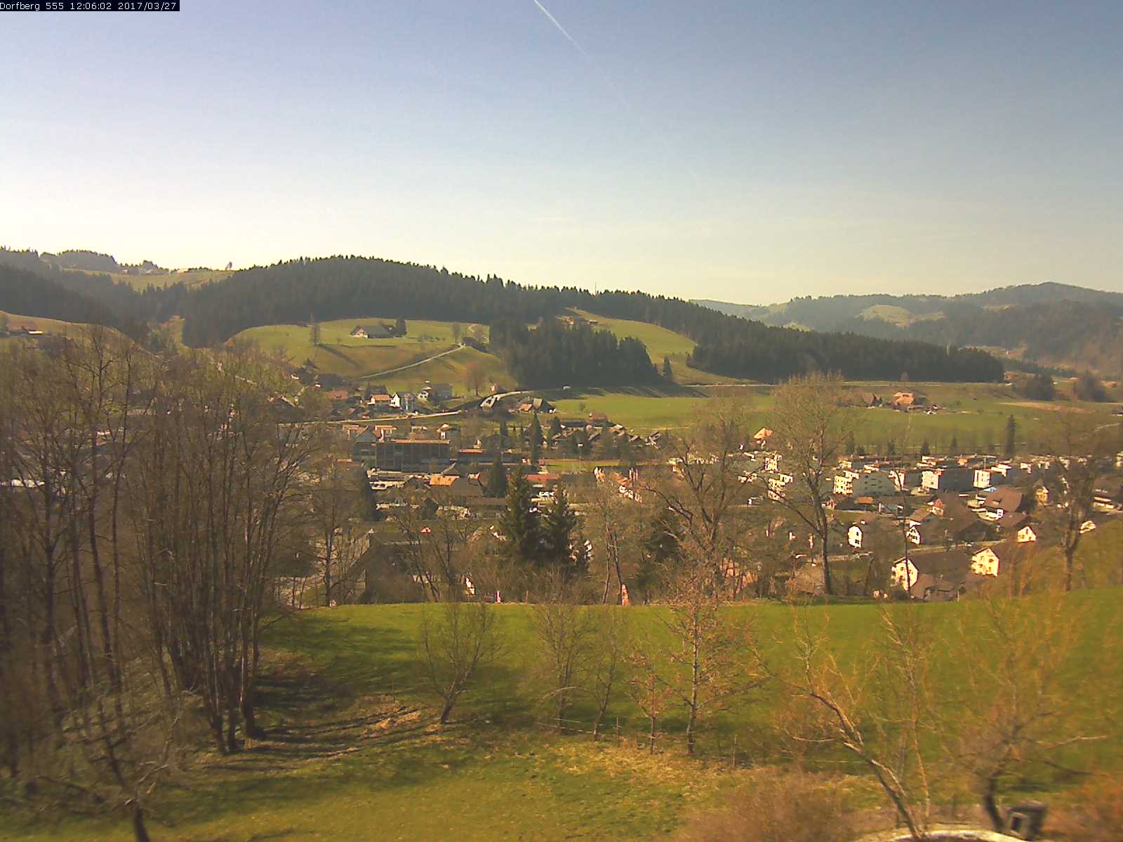Webcam-Bild: Aussicht vom Dorfberg in Langnau 20170327-120601