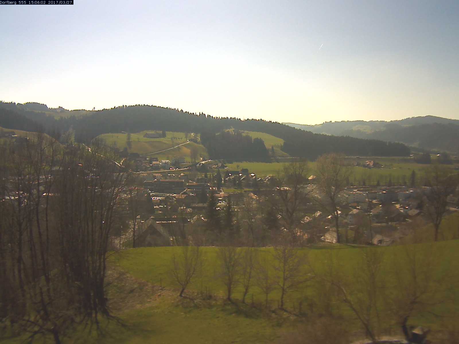 Webcam-Bild: Aussicht vom Dorfberg in Langnau 20170327-150601