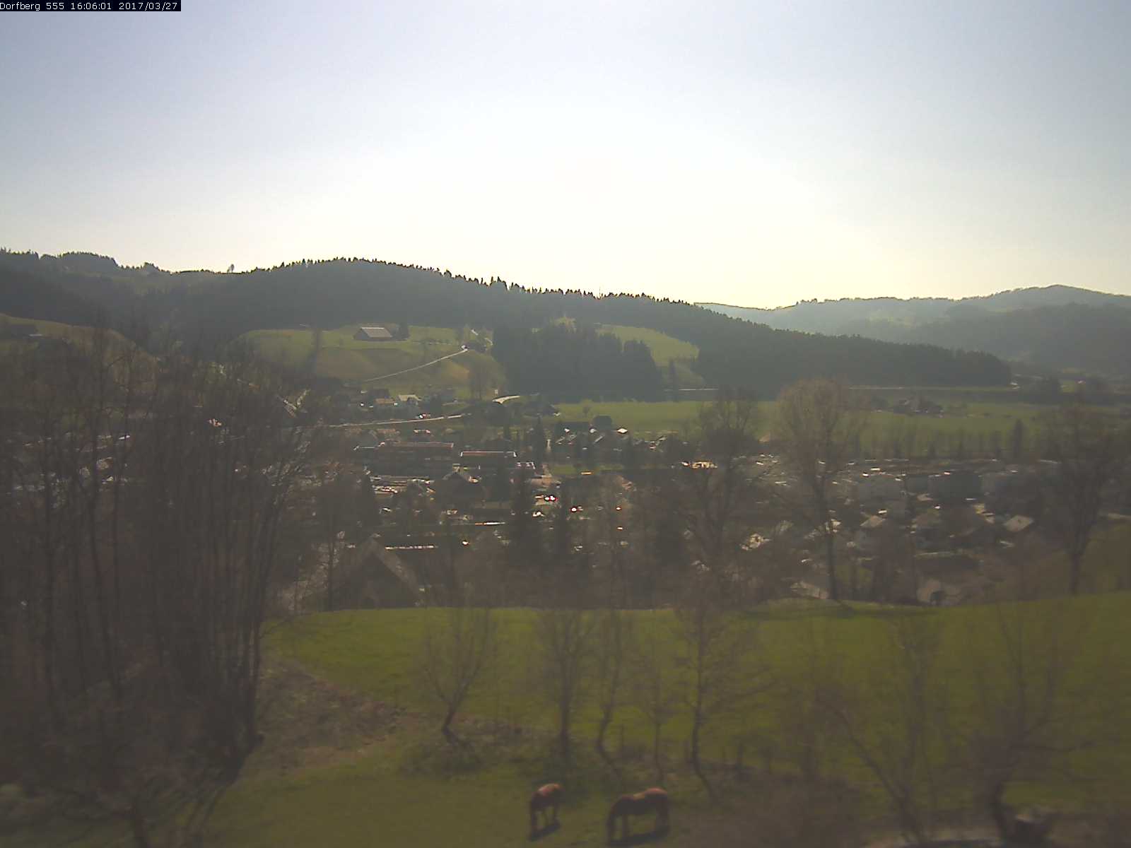 Webcam-Bild: Aussicht vom Dorfberg in Langnau 20170327-160601