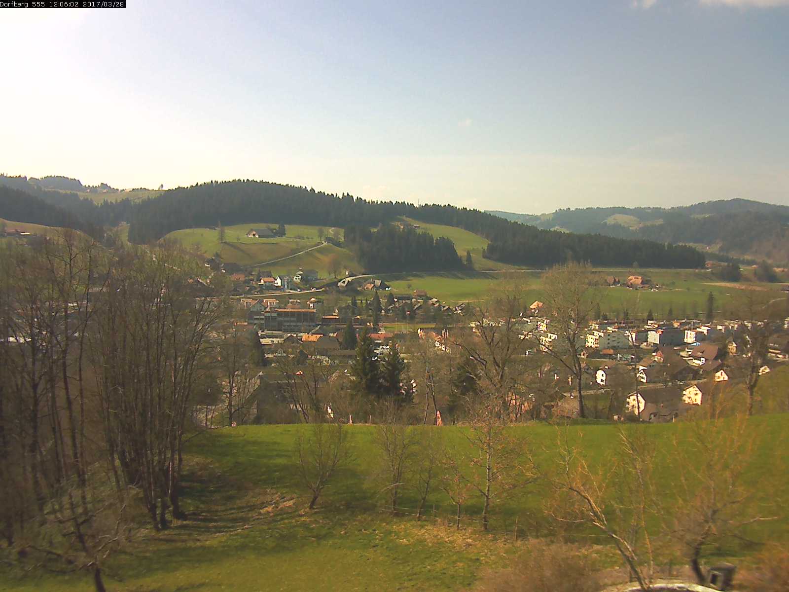 Webcam-Bild: Aussicht vom Dorfberg in Langnau 20170328-120601