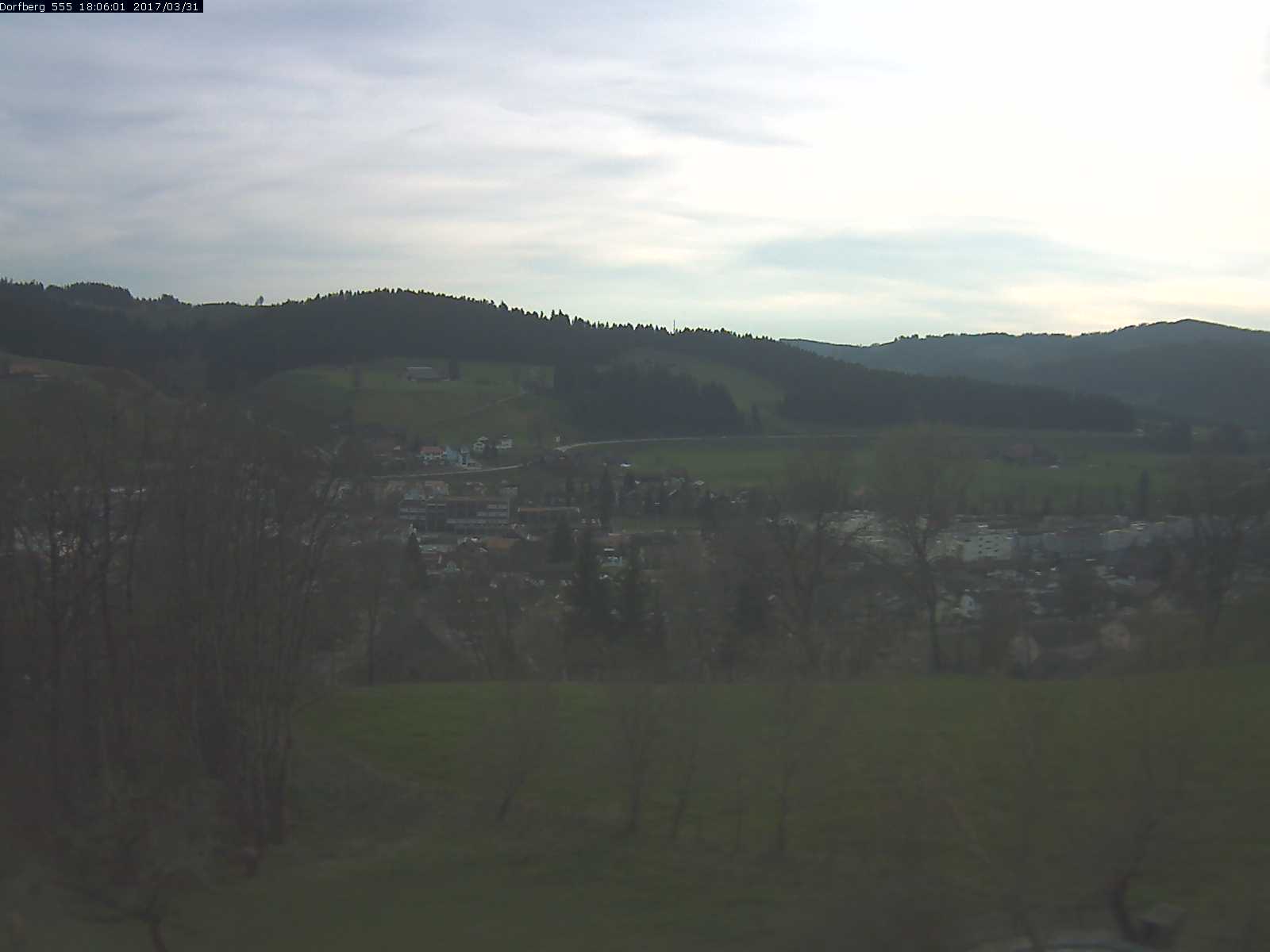 Webcam-Bild: Aussicht vom Dorfberg in Langnau 20170331-180601