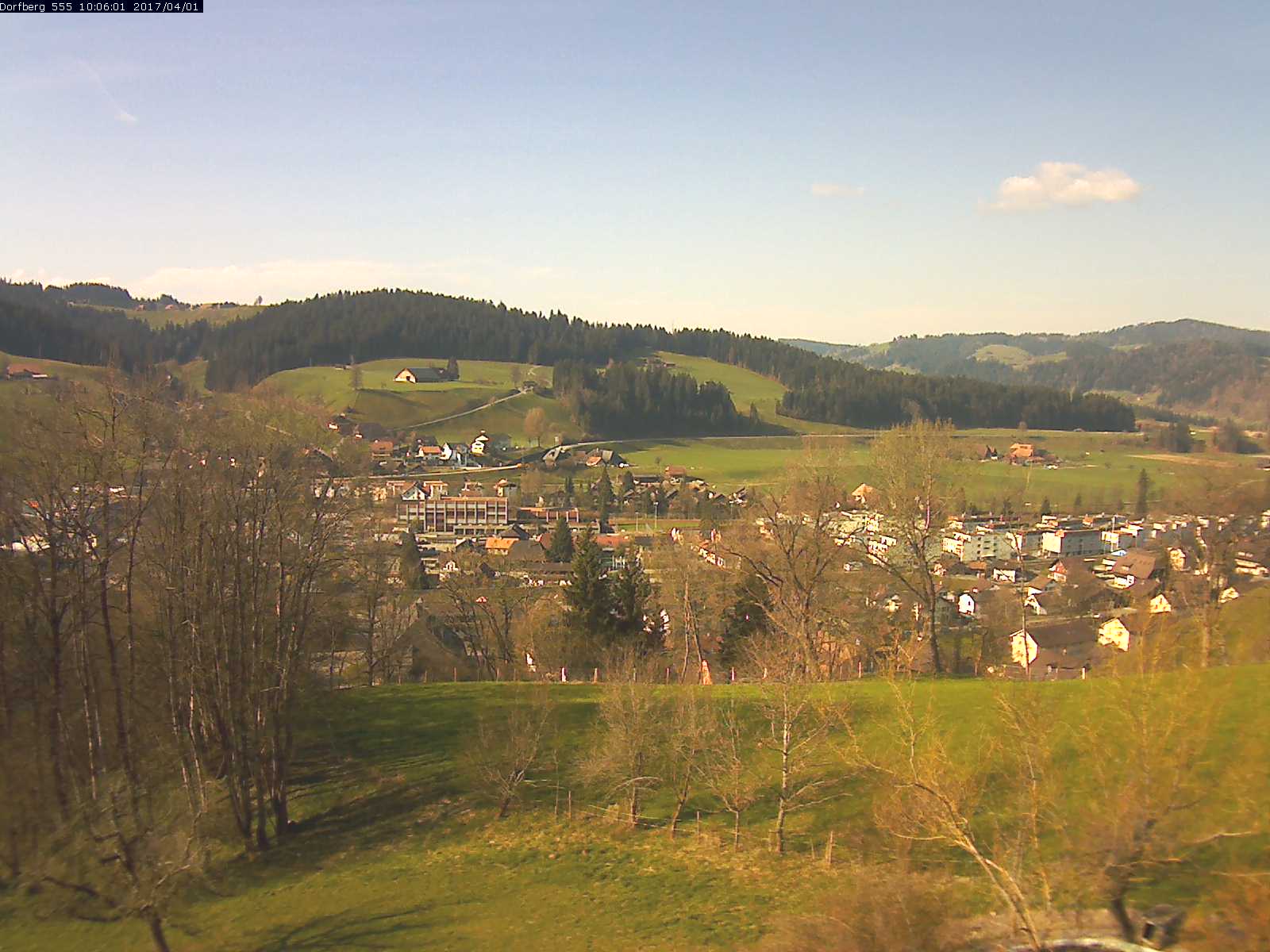 Webcam-Bild: Aussicht vom Dorfberg in Langnau 20170401-100601