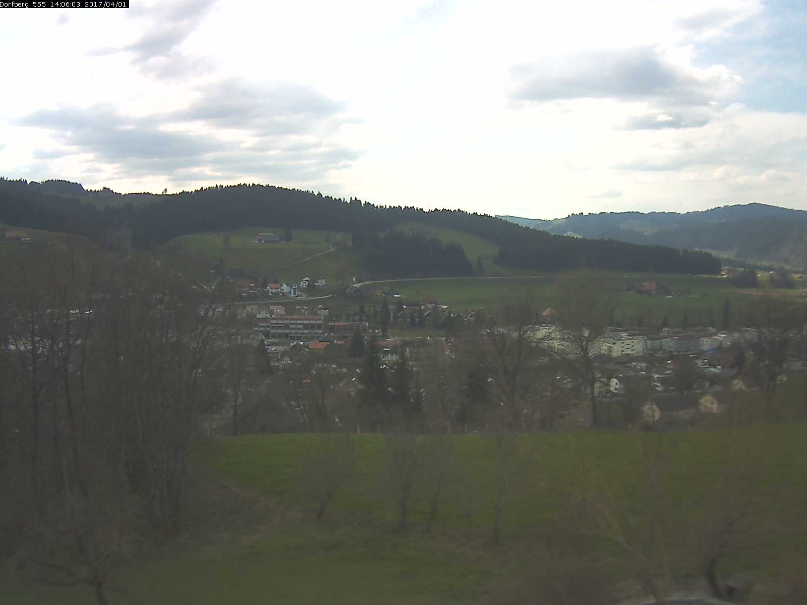 Webcam-Bild: Aussicht vom Dorfberg in Langnau 20170401-140601
