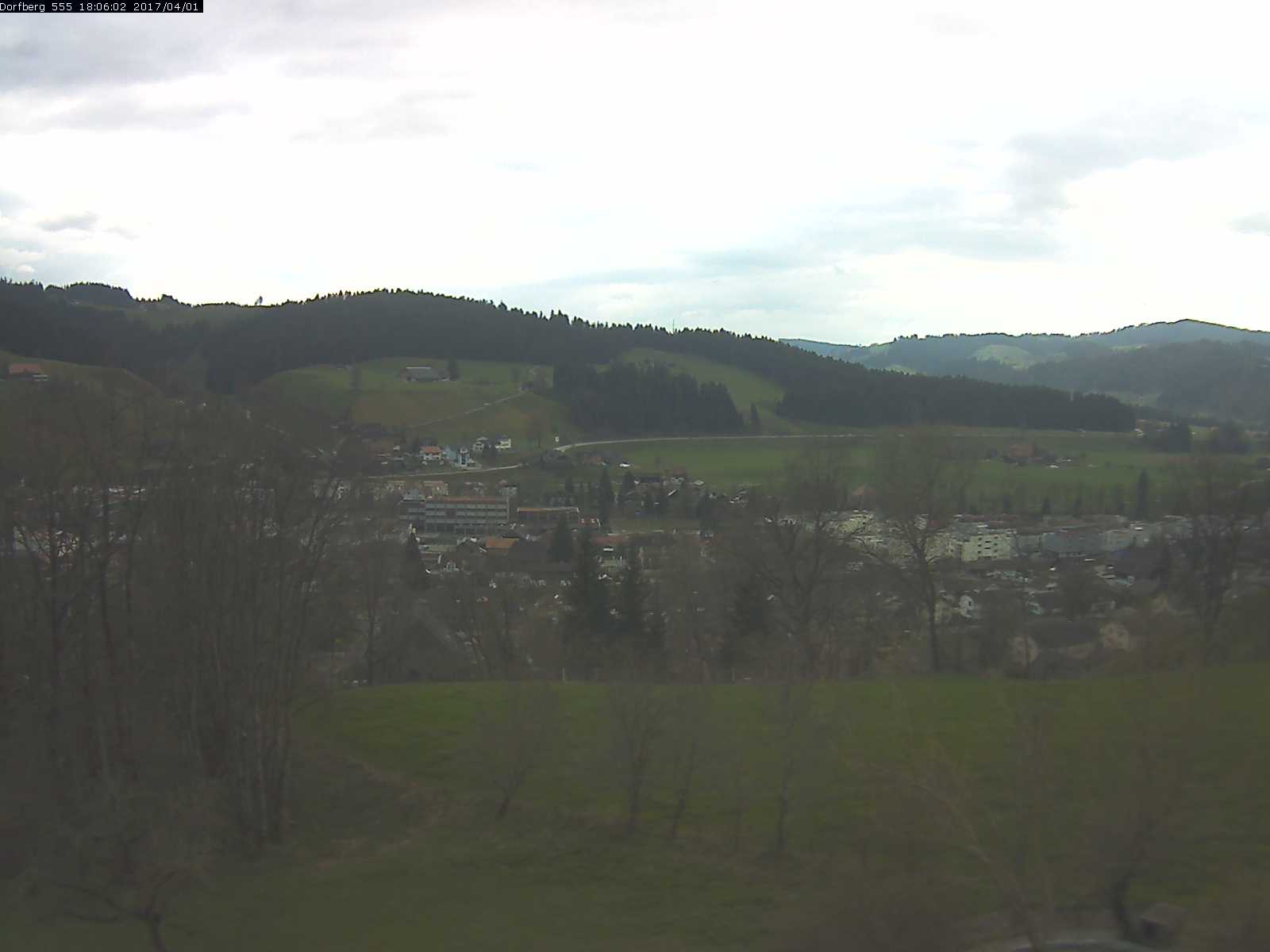 Webcam-Bild: Aussicht vom Dorfberg in Langnau 20170401-180601