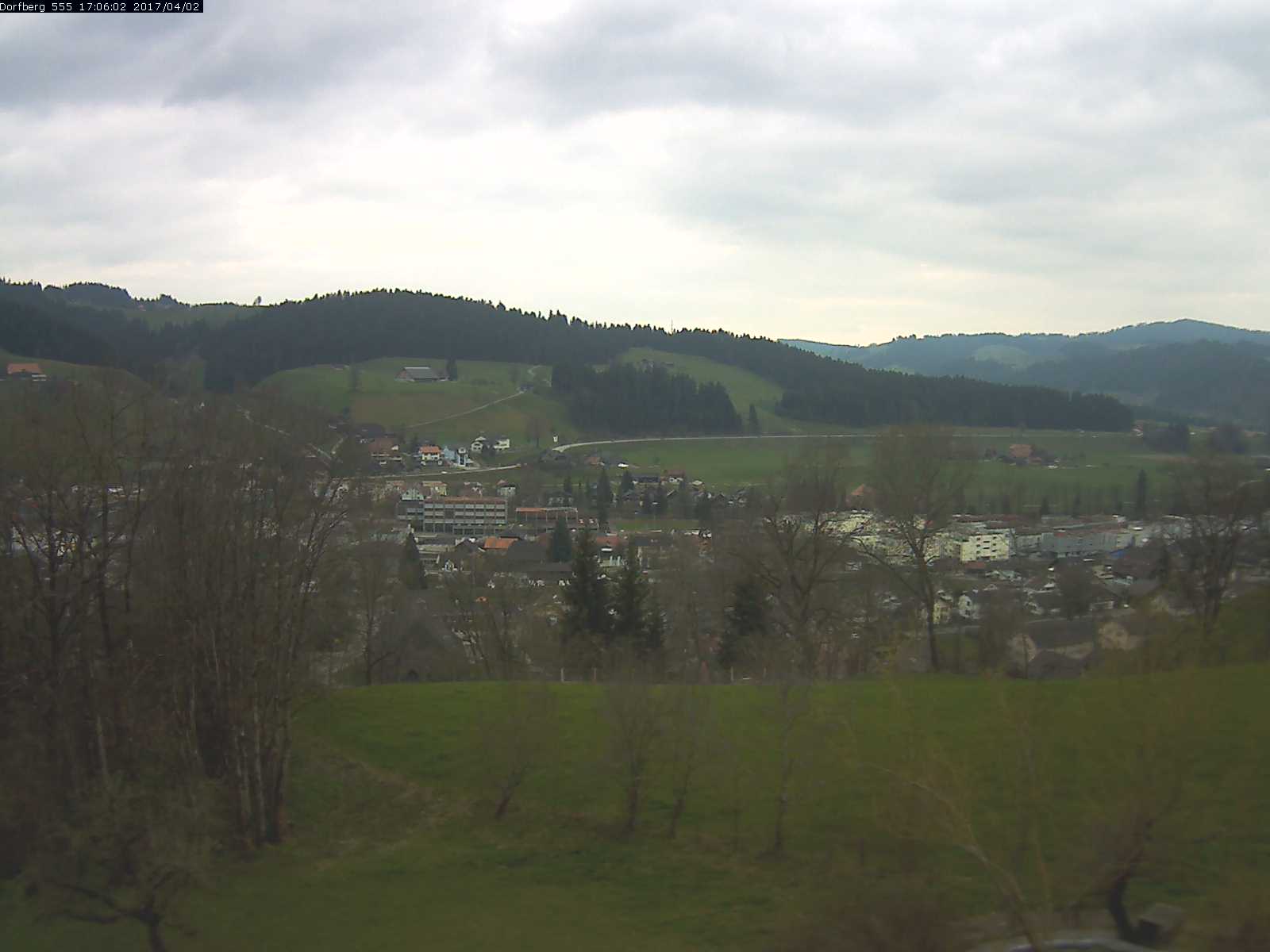 Webcam-Bild: Aussicht vom Dorfberg in Langnau 20170402-170601