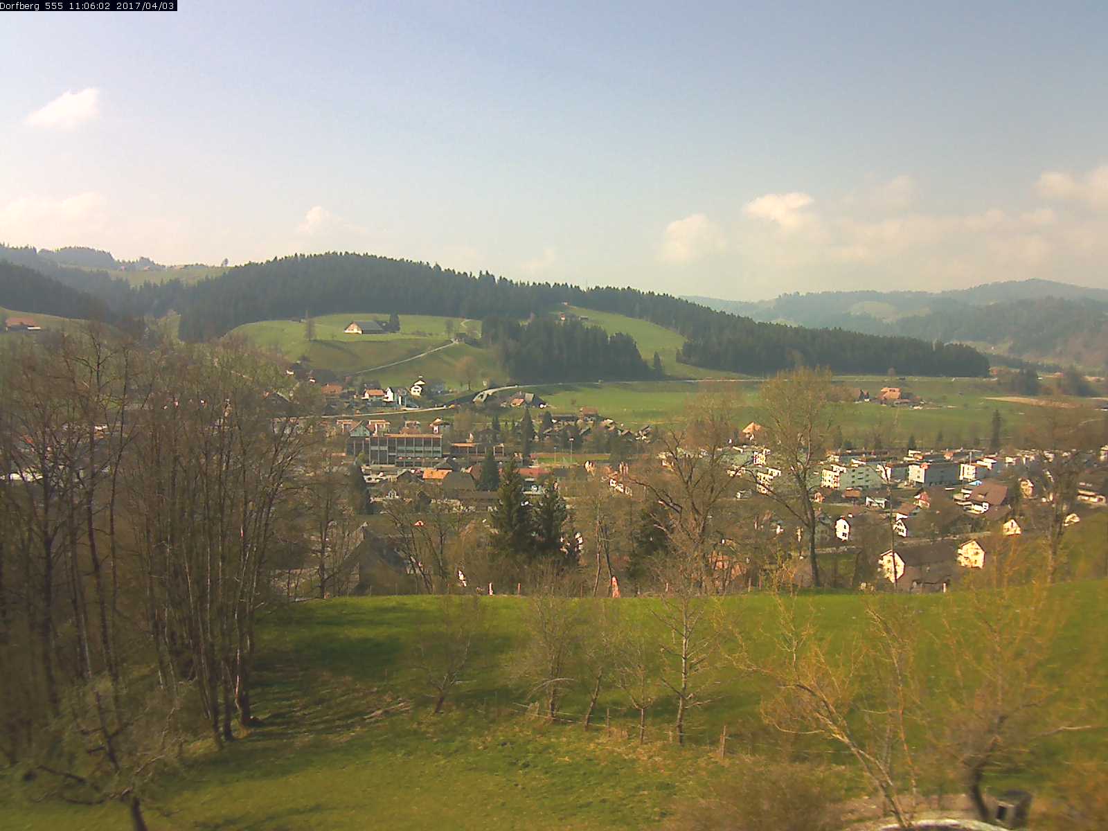 Webcam-Bild: Aussicht vom Dorfberg in Langnau 20170403-110601