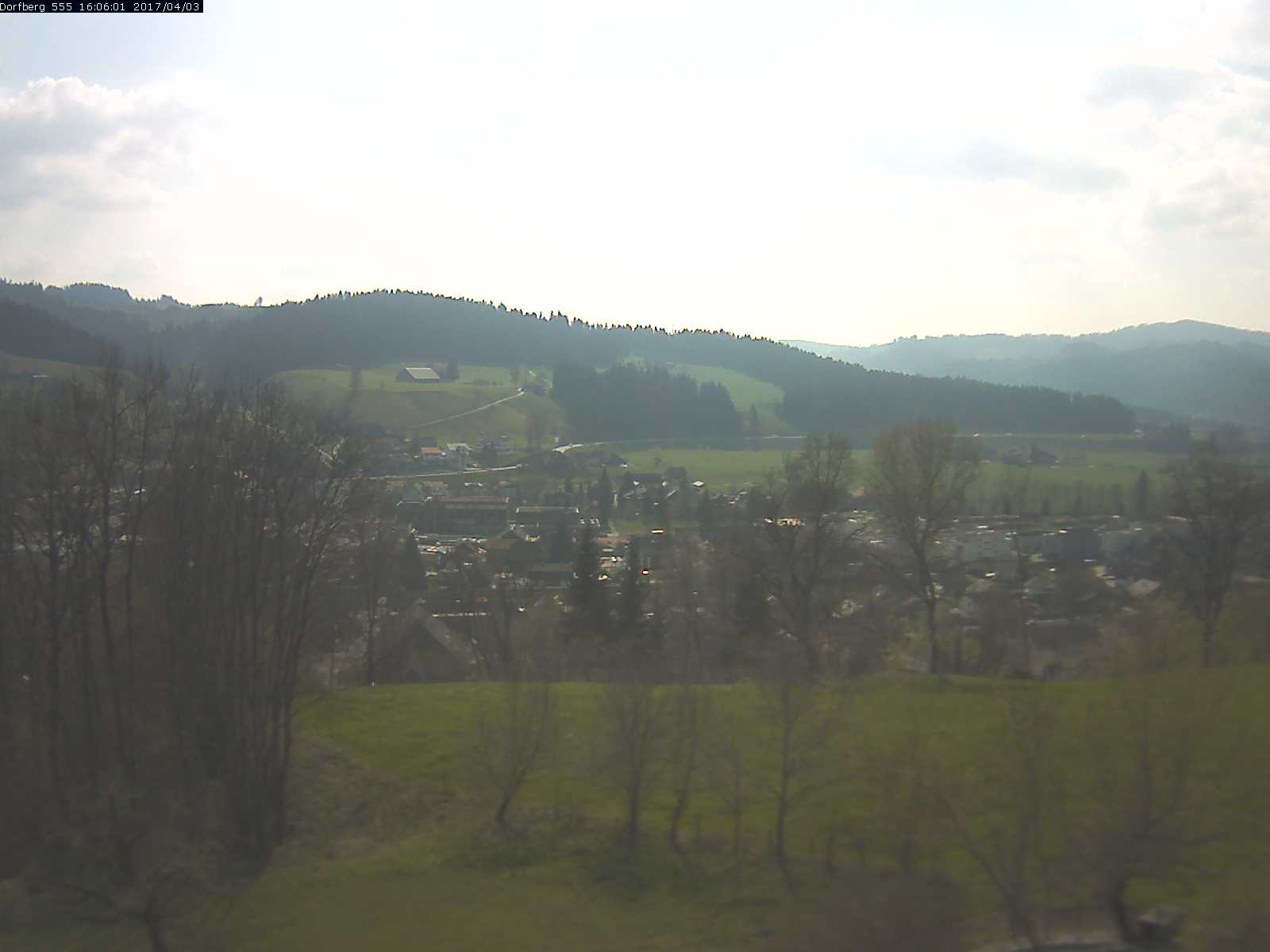 Webcam-Bild: Aussicht vom Dorfberg in Langnau 20170403-160601