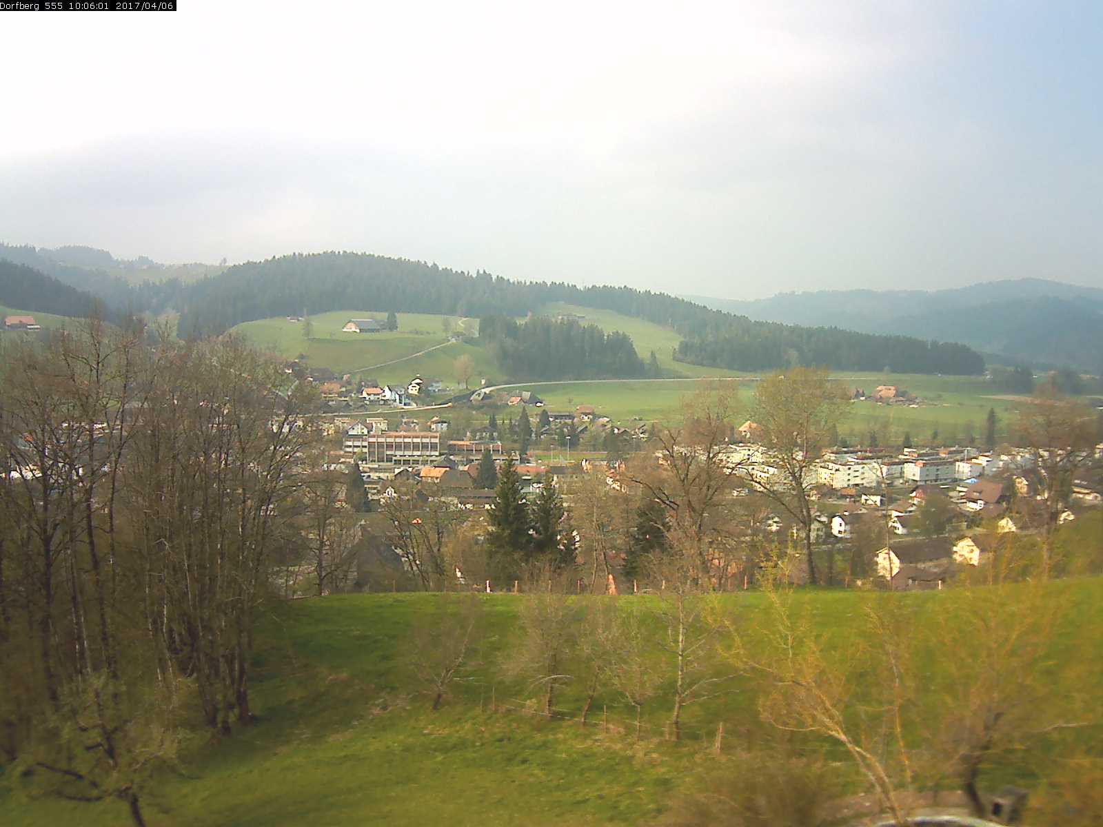 Webcam-Bild: Aussicht vom Dorfberg in Langnau 20170406-100601