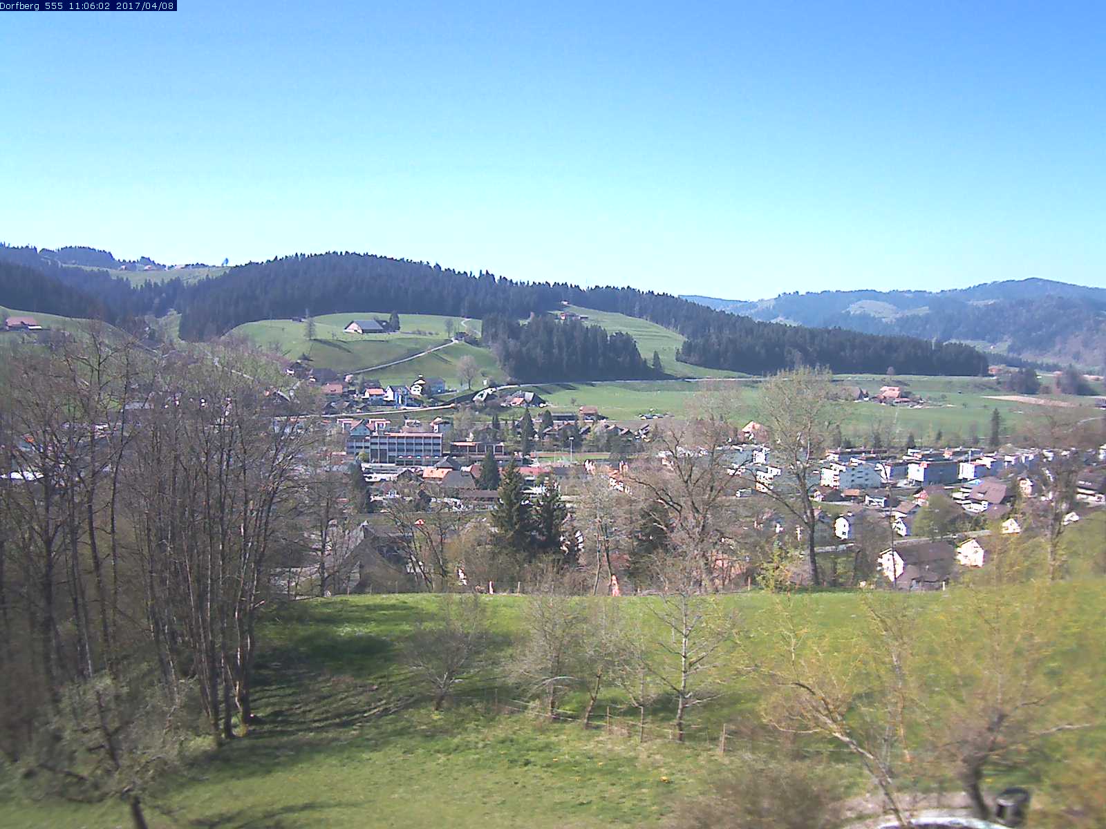 Webcam-Bild: Aussicht vom Dorfberg in Langnau 20170408-110601