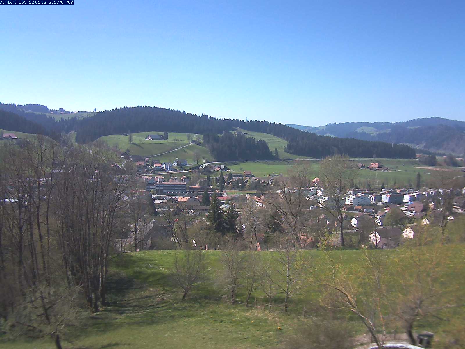 Webcam-Bild: Aussicht vom Dorfberg in Langnau 20170408-120601