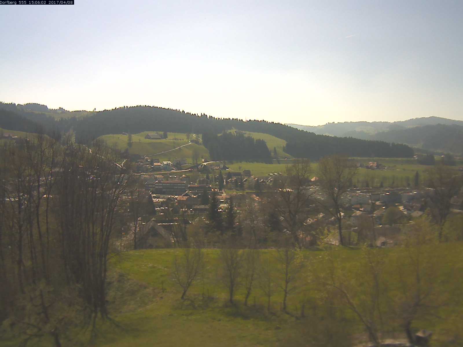 Webcam-Bild: Aussicht vom Dorfberg in Langnau 20170408-150601