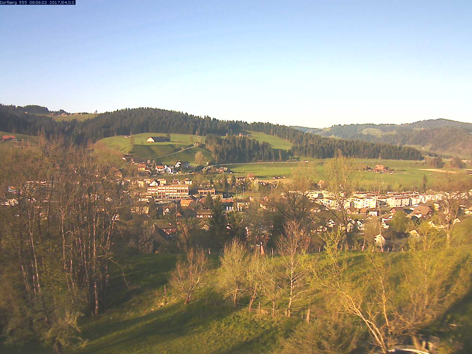 Webcam-Bild: Aussicht vom Dorfberg in Langnau 20170410-080601