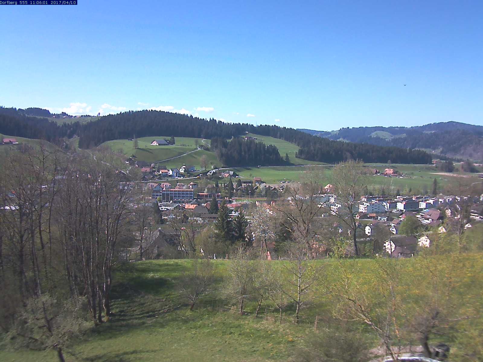 Webcam-Bild: Aussicht vom Dorfberg in Langnau 20170410-110601