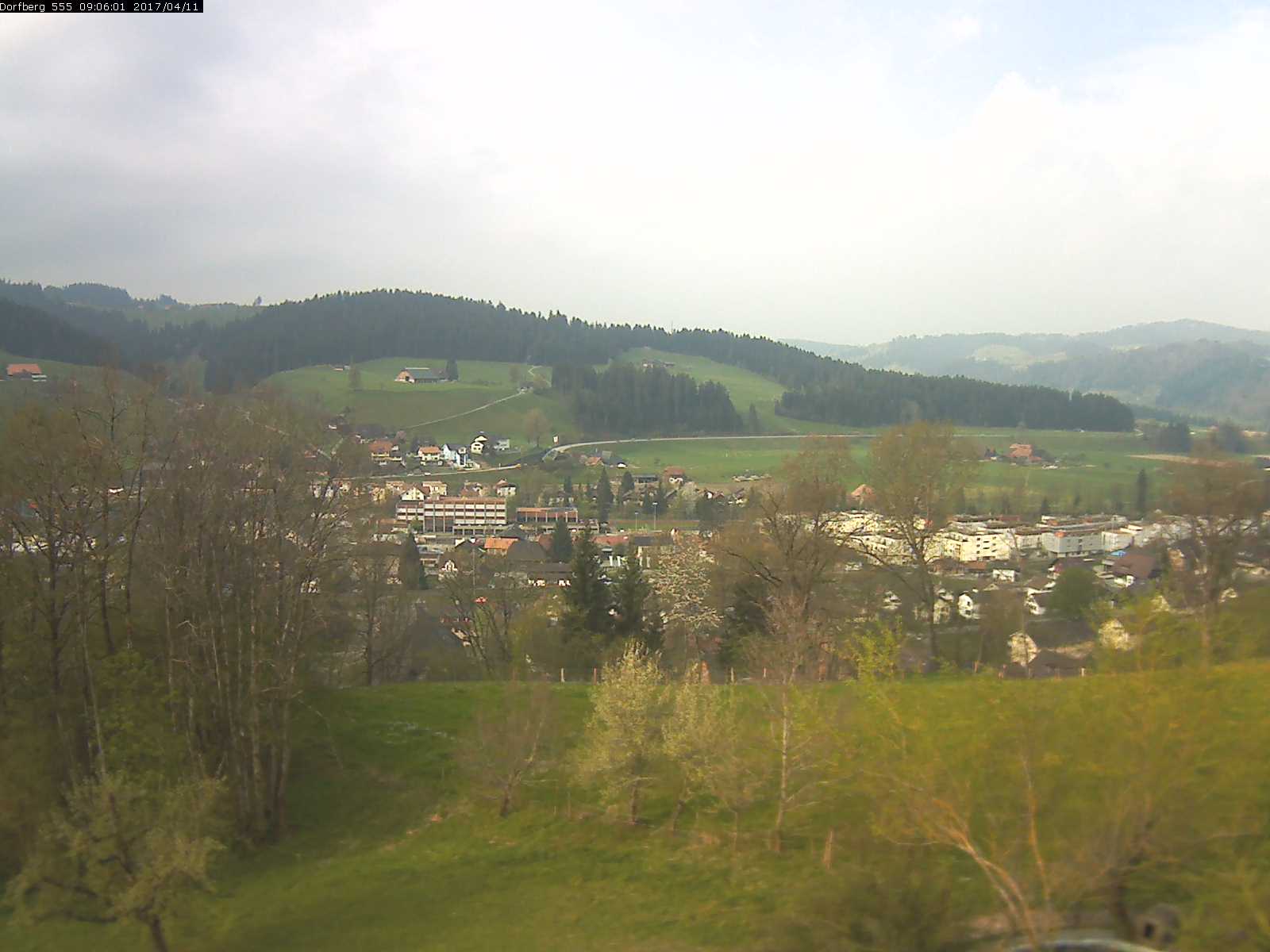 Webcam-Bild: Aussicht vom Dorfberg in Langnau 20170411-090601