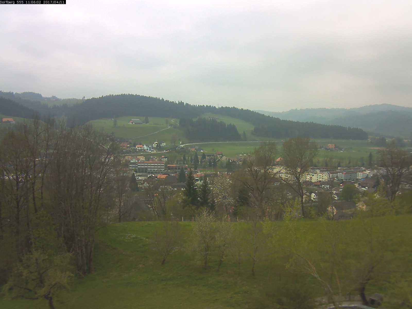 Webcam-Bild: Aussicht vom Dorfberg in Langnau 20170411-110601