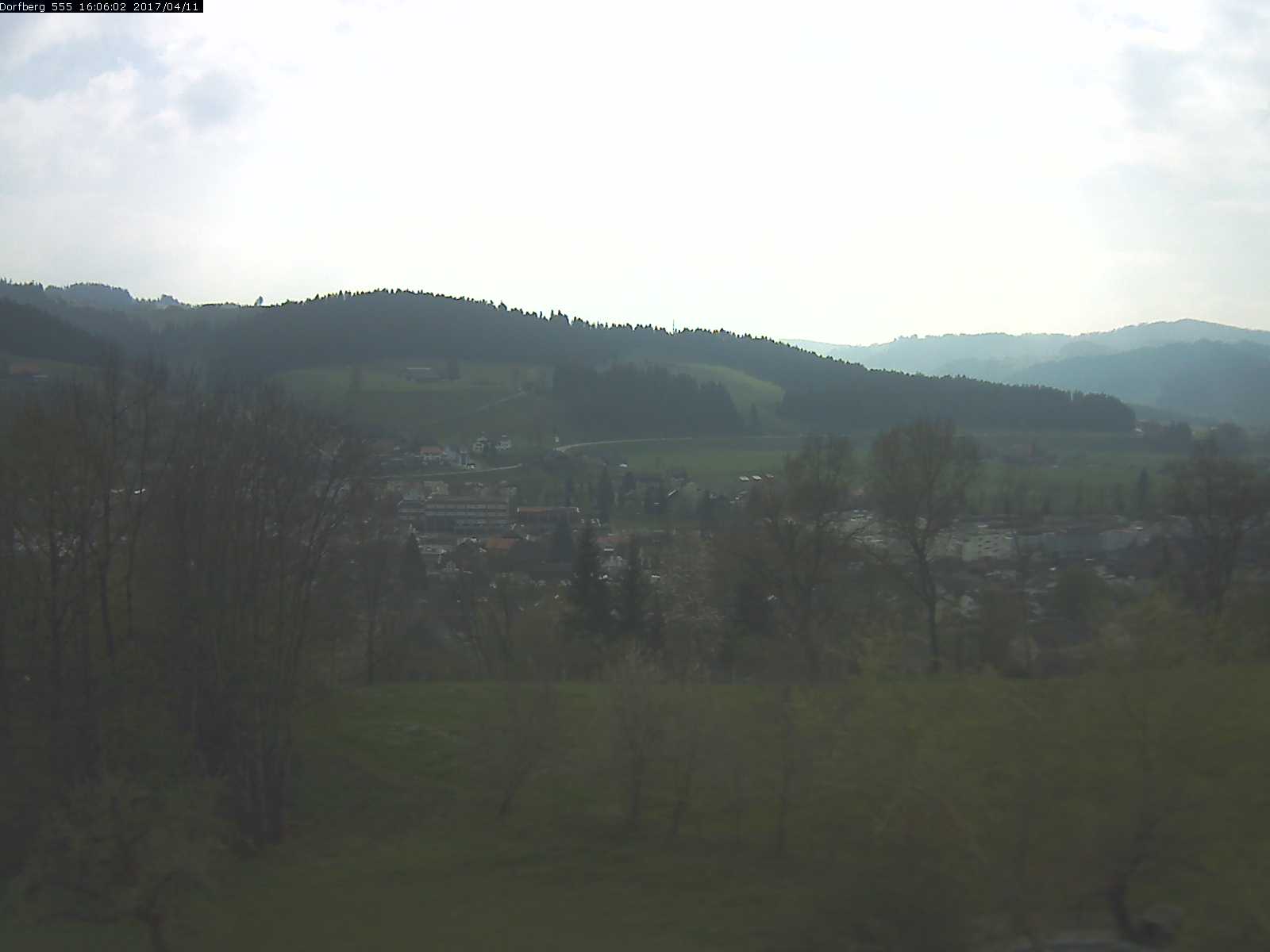 Webcam-Bild: Aussicht vom Dorfberg in Langnau 20170411-160601