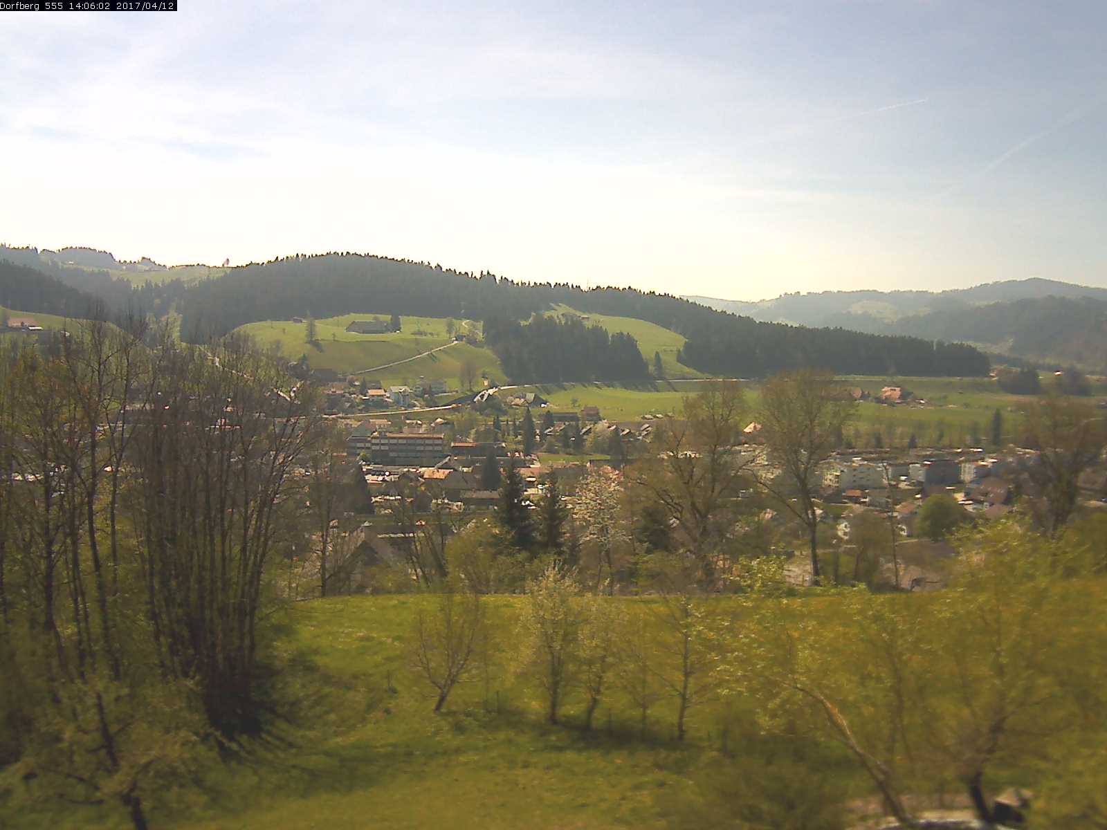 Webcam-Bild: Aussicht vom Dorfberg in Langnau 20170412-140601