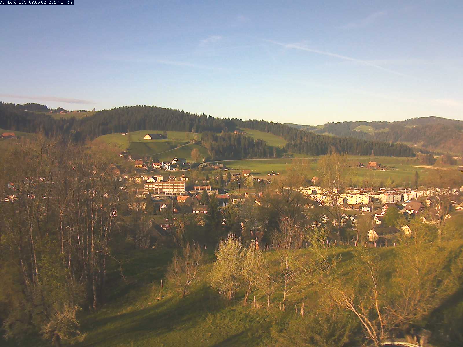 Webcam-Bild: Aussicht vom Dorfberg in Langnau 20170413-080601