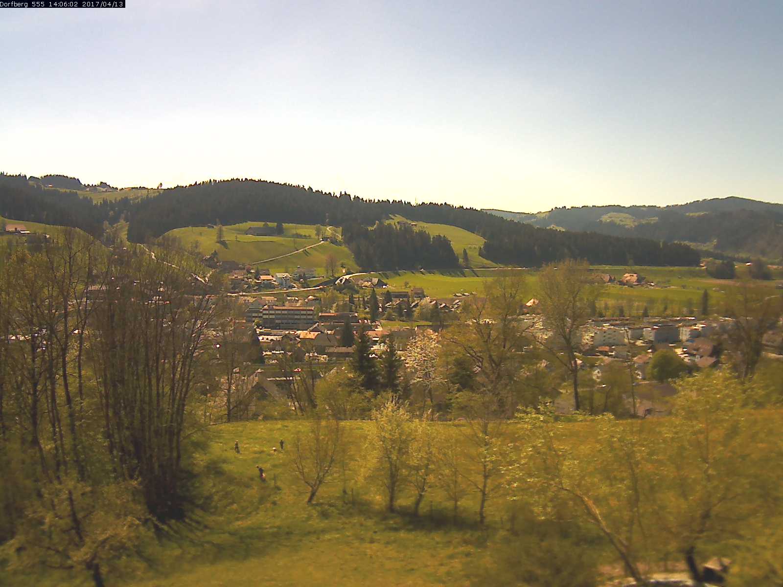 Webcam-Bild: Aussicht vom Dorfberg in Langnau 20170413-140601