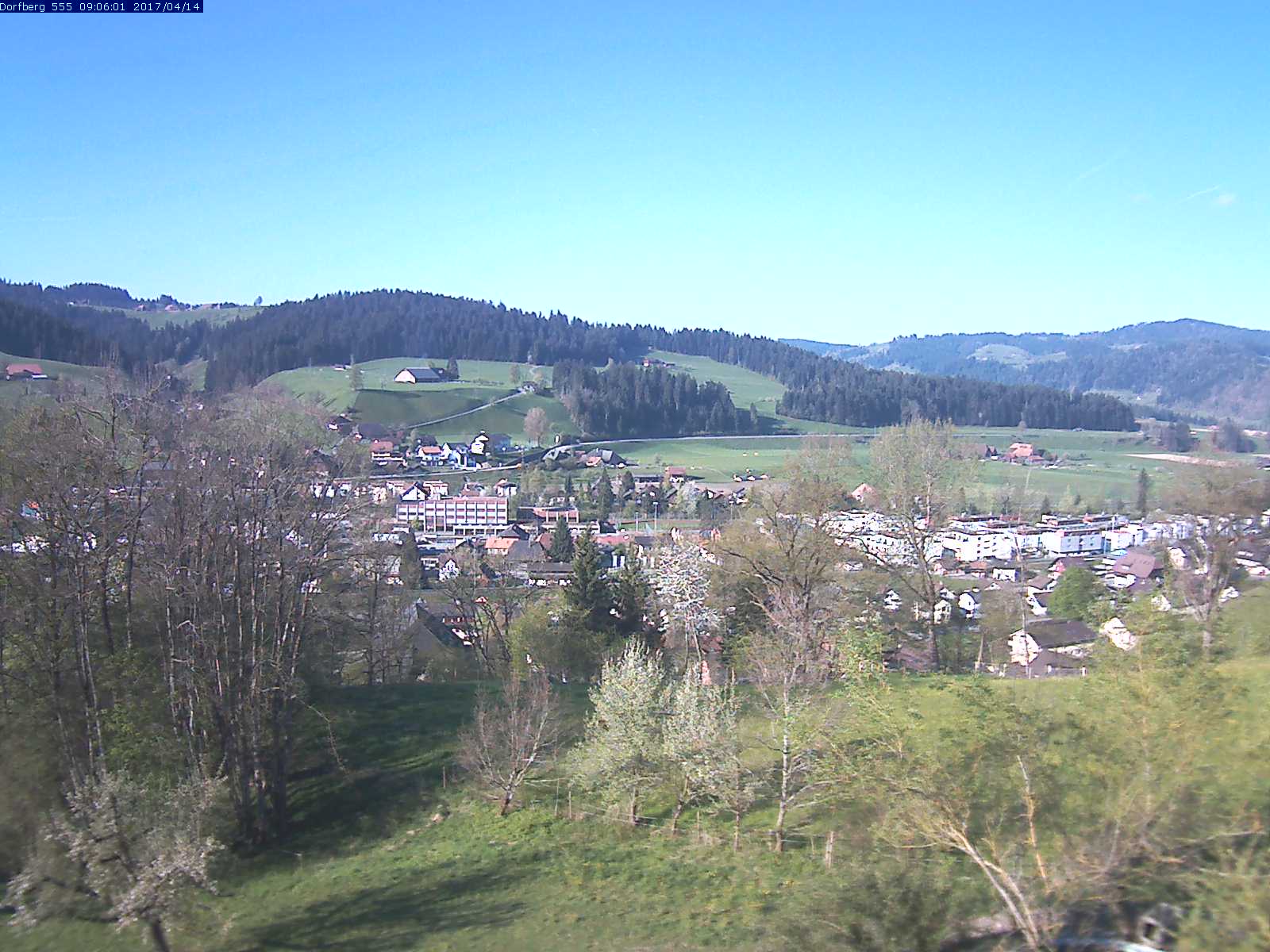 Webcam-Bild: Aussicht vom Dorfberg in Langnau 20170414-090601