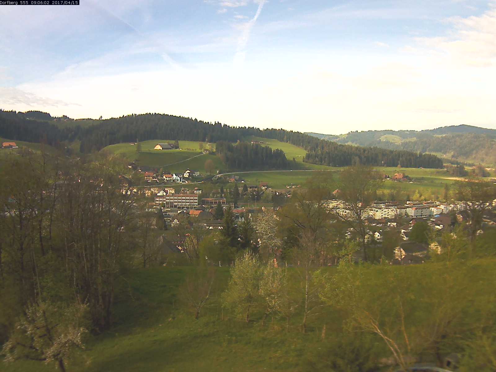 Webcam-Bild: Aussicht vom Dorfberg in Langnau 20170415-090601