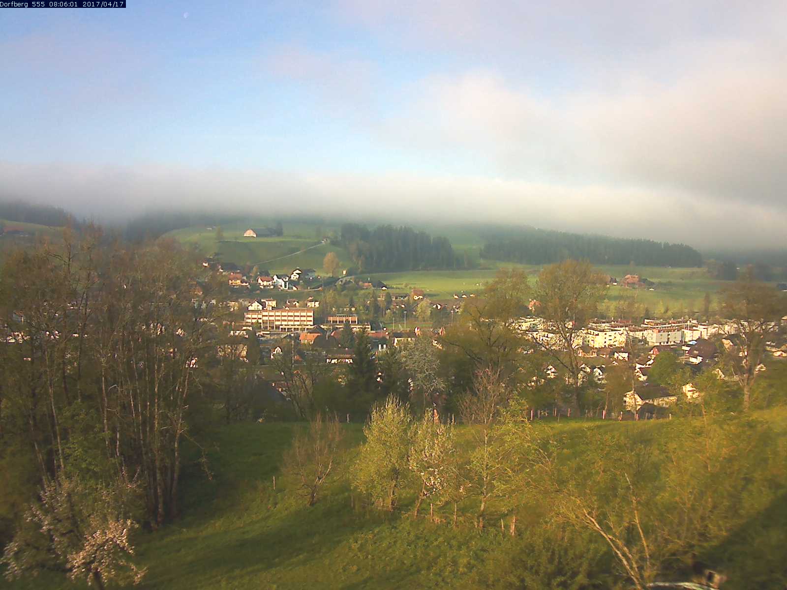 Webcam-Bild: Aussicht vom Dorfberg in Langnau 20170417-080601