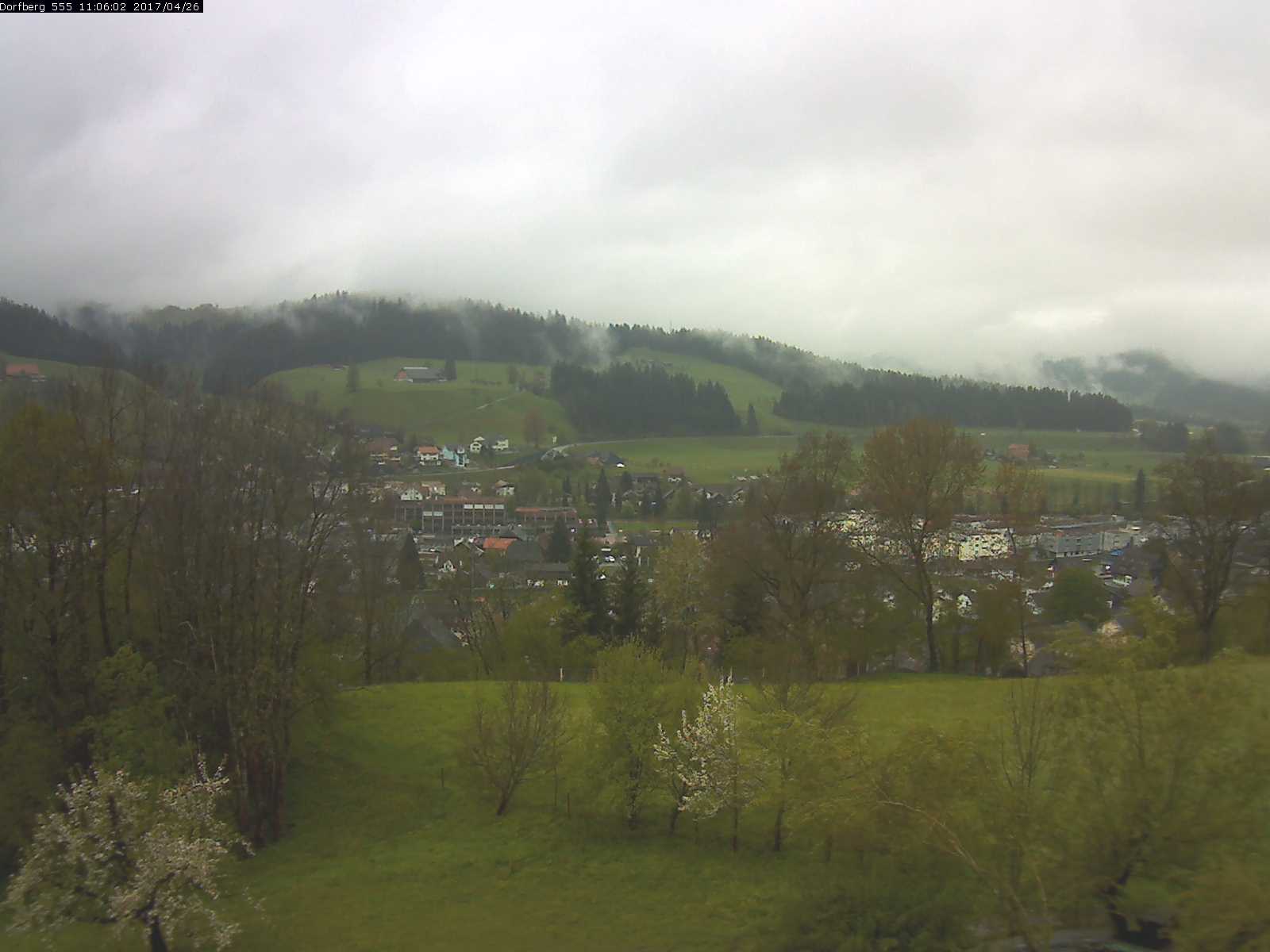 Webcam-Bild: Aussicht vom Dorfberg in Langnau 20170426-110601