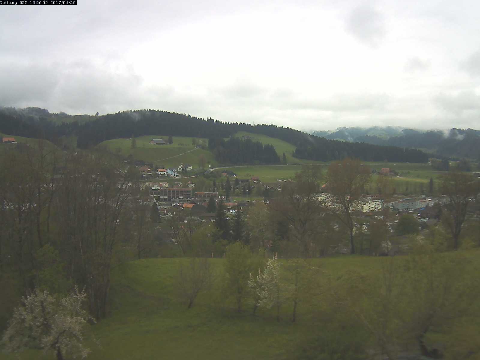Webcam-Bild: Aussicht vom Dorfberg in Langnau 20170426-150601