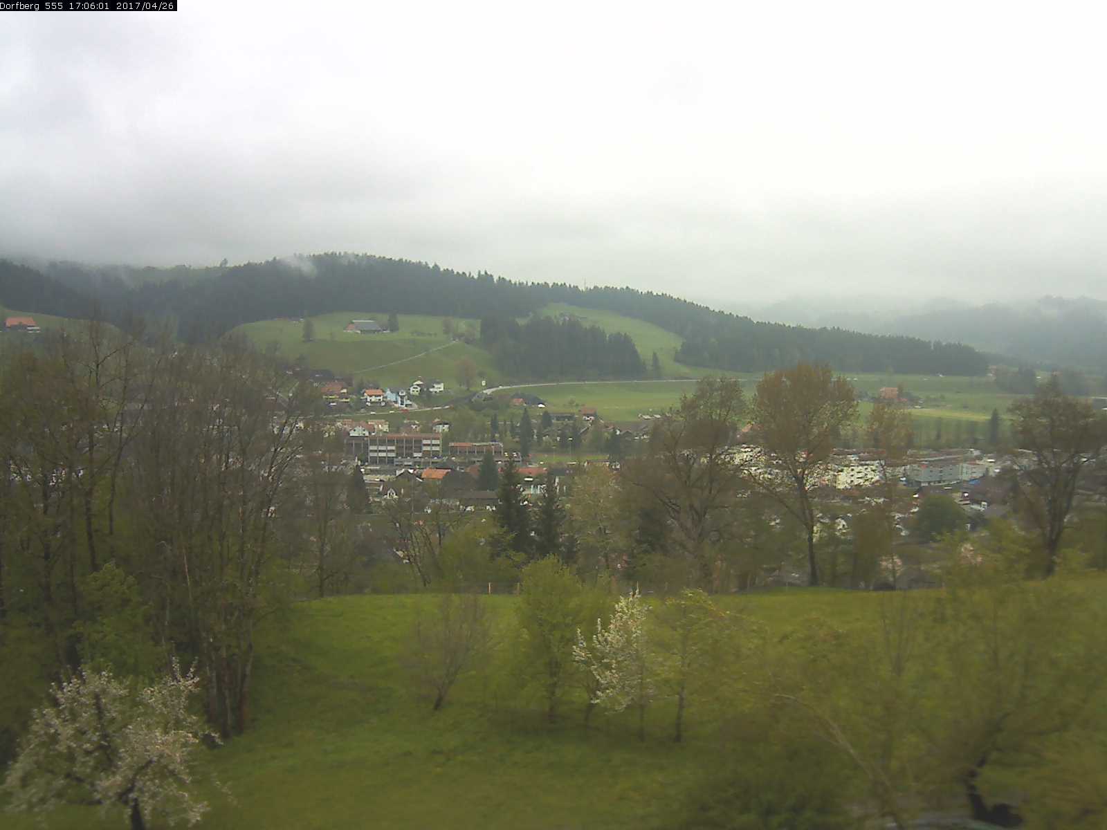 Webcam-Bild: Aussicht vom Dorfberg in Langnau 20170426-170601