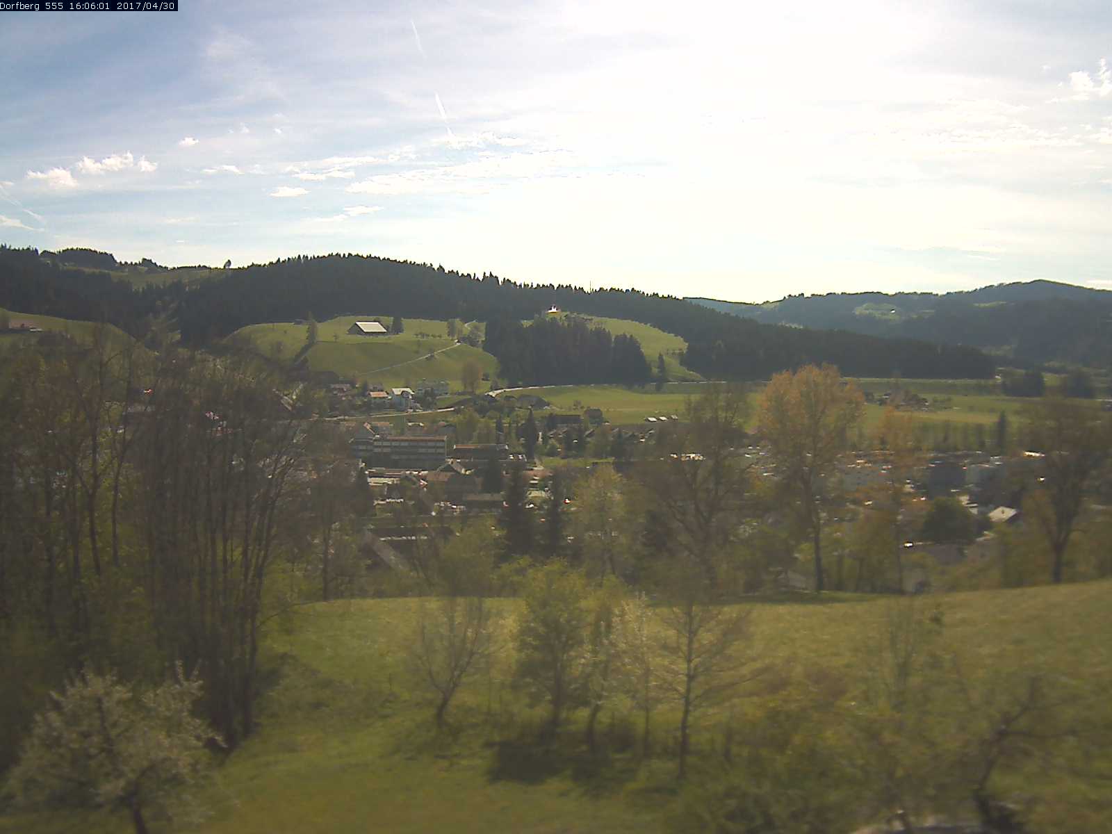 Webcam-Bild: Aussicht vom Dorfberg in Langnau 20170430-160601