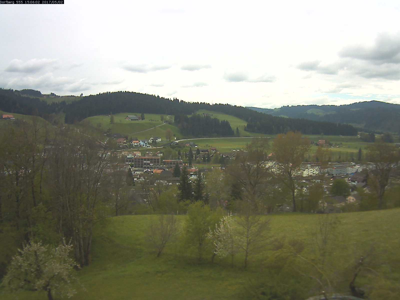 Webcam-Bild: Aussicht vom Dorfberg in Langnau 20170502-150601