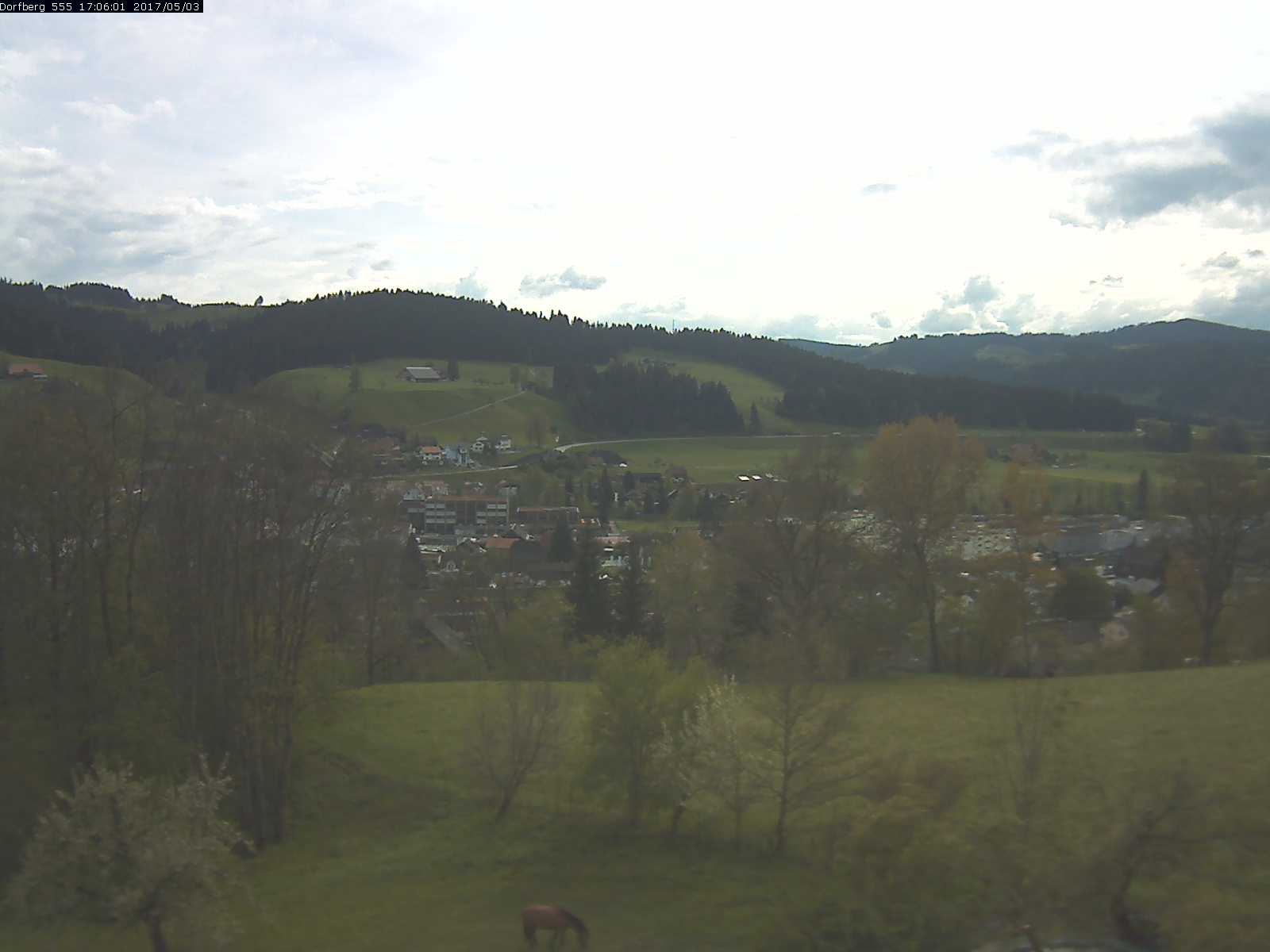 Webcam-Bild: Aussicht vom Dorfberg in Langnau 20170503-170601