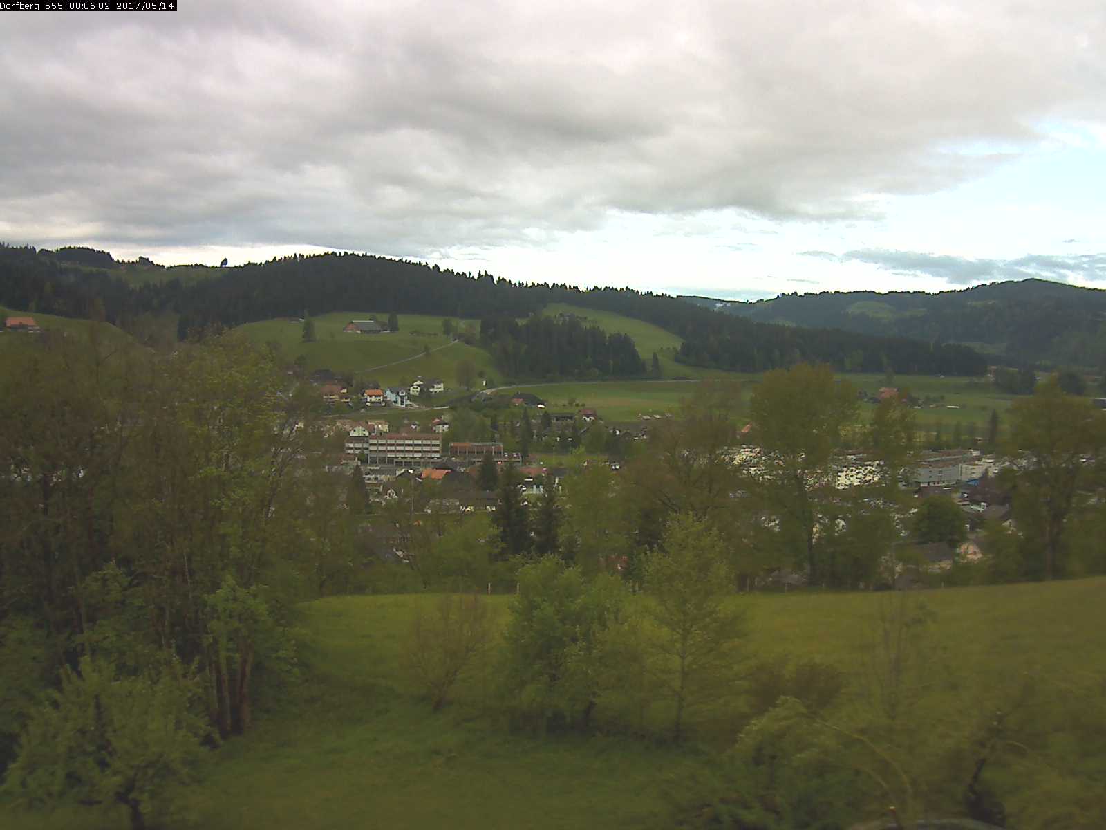 Webcam-Bild: Aussicht vom Dorfberg in Langnau 20170514-080601
