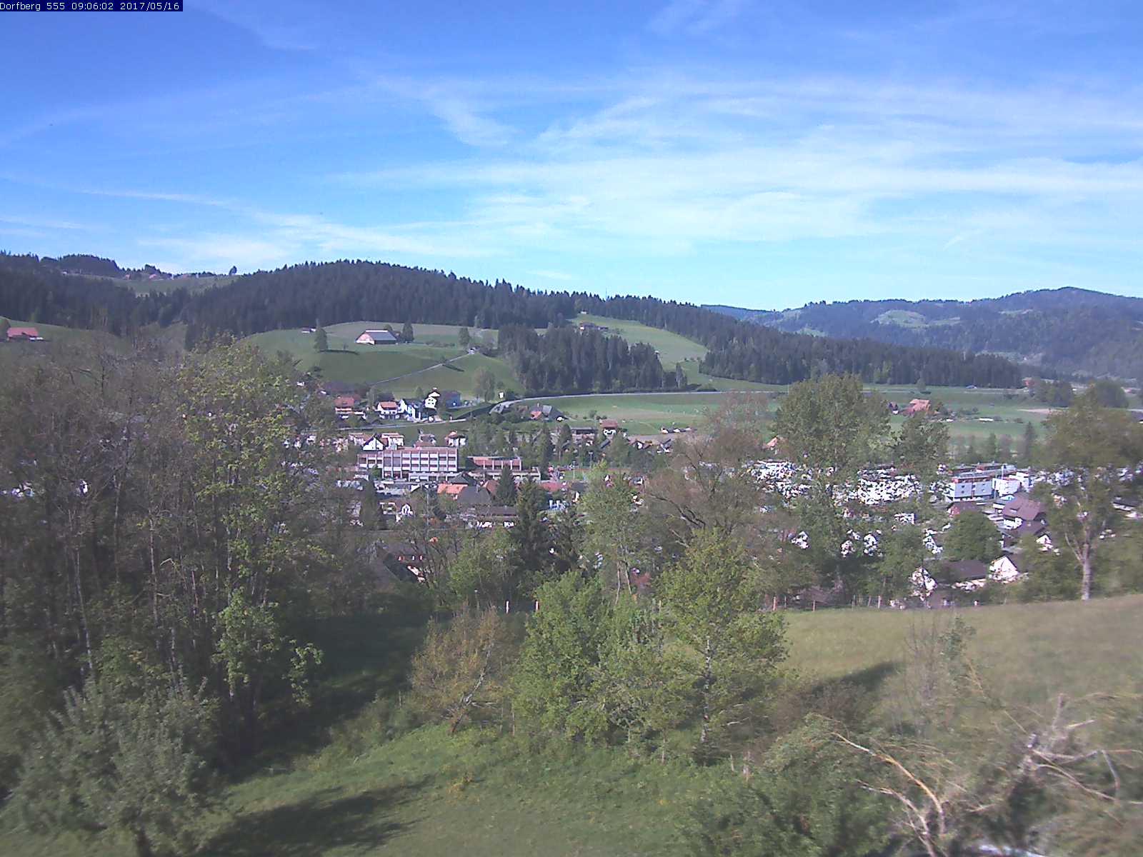 Webcam-Bild: Aussicht vom Dorfberg in Langnau 20170516-090601