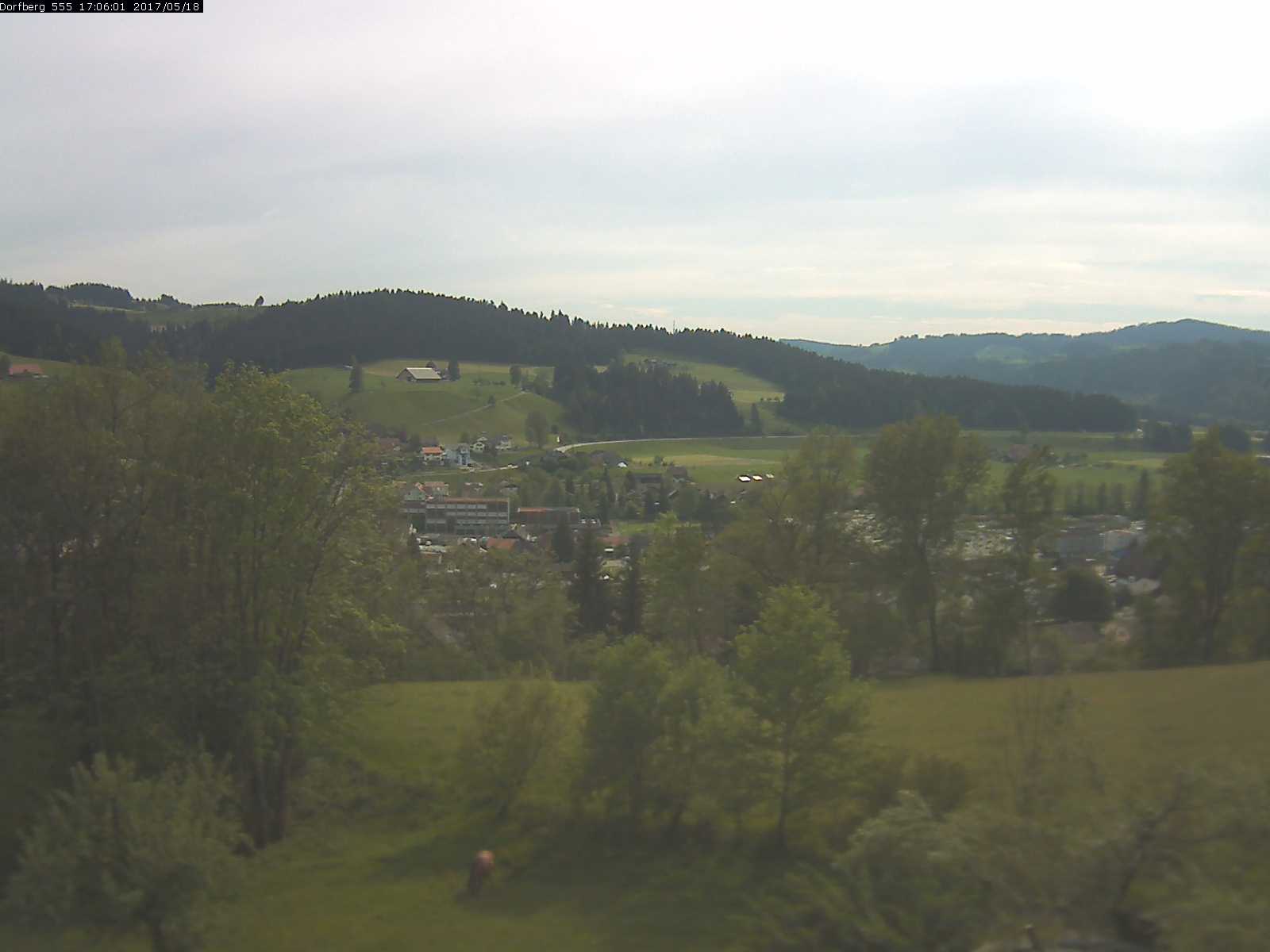 Webcam-Bild: Aussicht vom Dorfberg in Langnau 20170518-170601