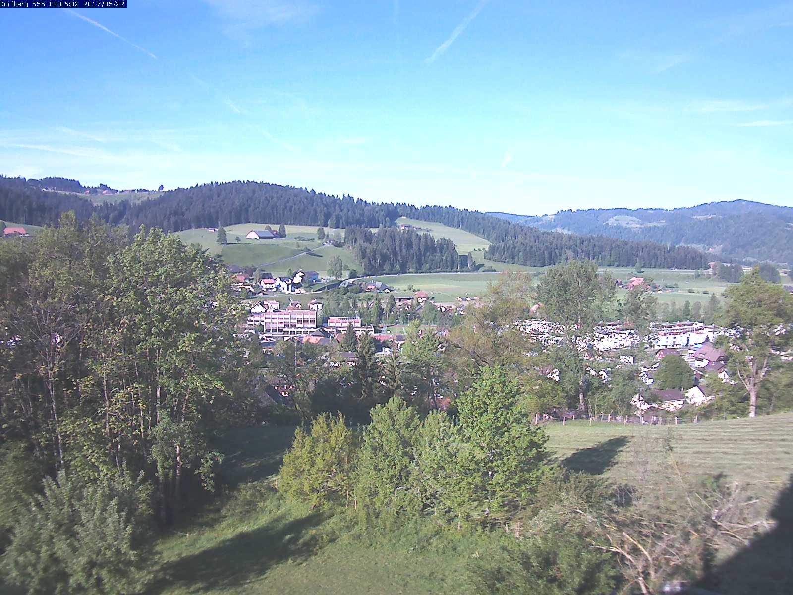 Webcam-Bild: Aussicht vom Dorfberg in Langnau 20170522-080601