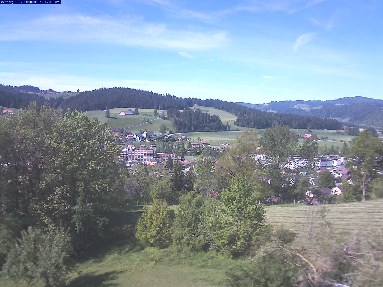 Webcam-Bild: Aussicht vom Dorfberg in Langnau 20170522-100601