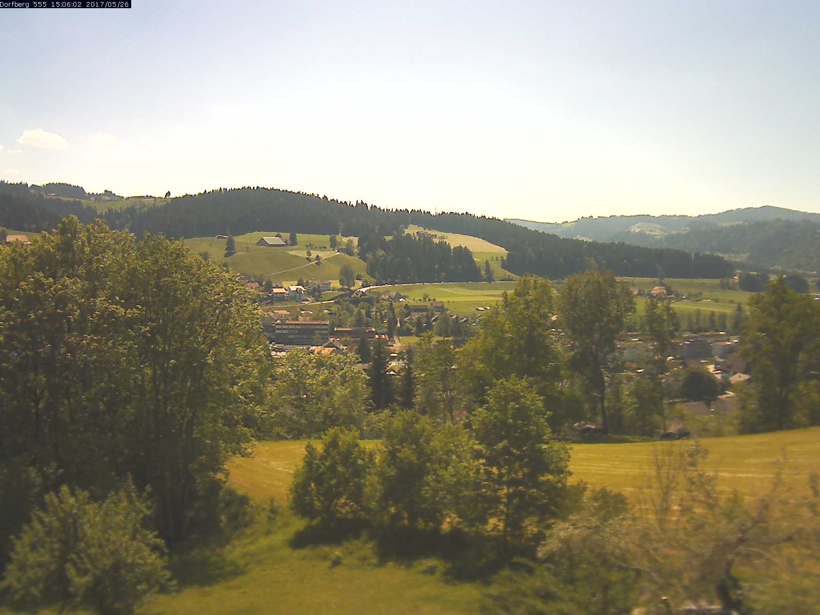 Webcam-Bild: Aussicht vom Dorfberg in Langnau 20170526-150601