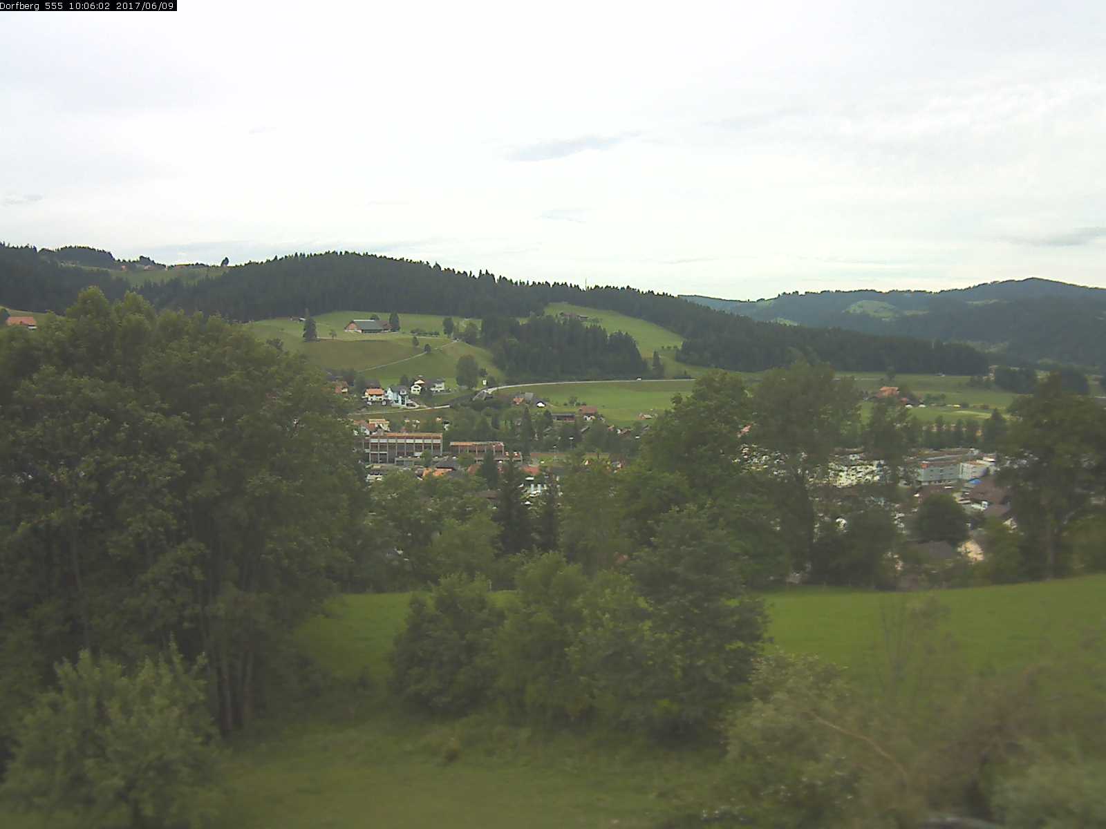 Webcam-Bild: Aussicht vom Dorfberg in Langnau 20170609-100601