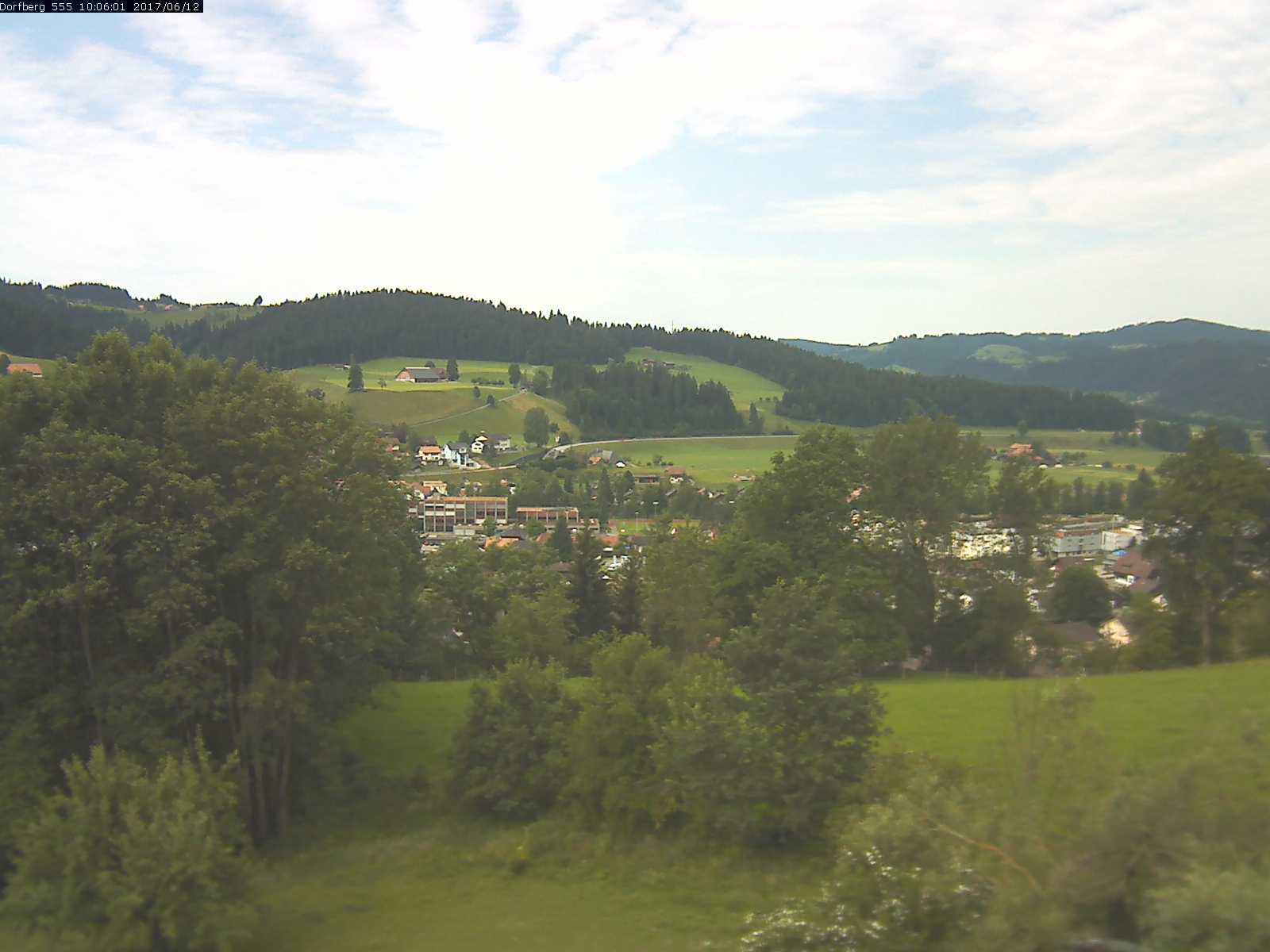 Webcam-Bild: Aussicht vom Dorfberg in Langnau 20170612-100601